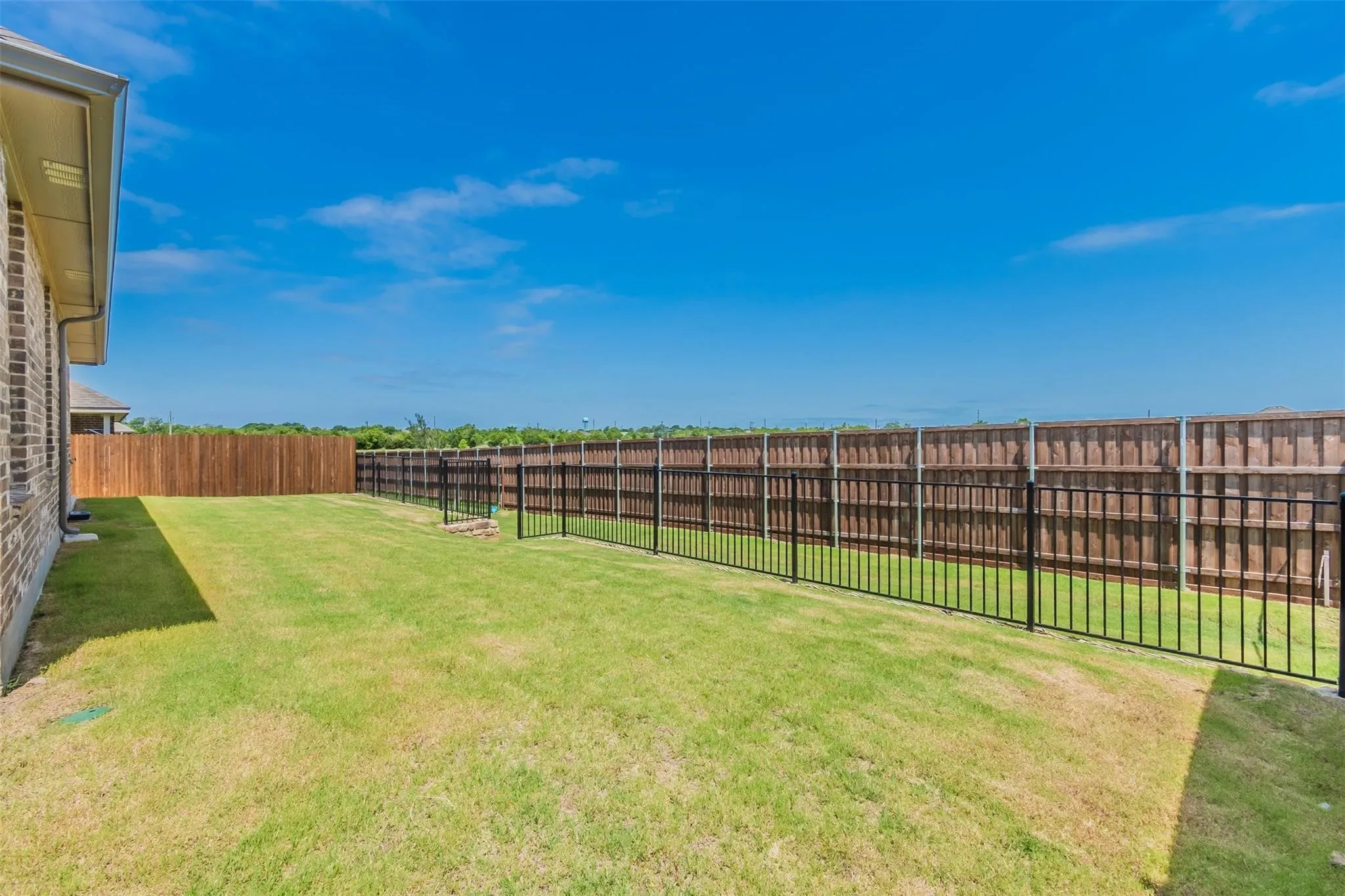 Single Family Residence For Rent in Denton County , 1343 Fox Hollow Road, Krum, Texas 76249, 4 Bedroom, 2 Bathroom, 2 Garage spaces, 2,029 Sqft, built in 2020, mls#21329241, Real Estate Agent in Krum, Homes For Rent in Denton county, Homes For Rent in Krum, Realtor in Krum Texas, Real Estate Brokerage Independent Realty Texas, Luminita Cordes Realtor