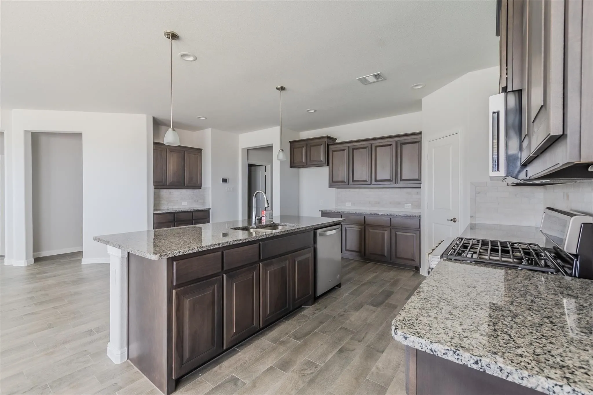 Single Family Residence For Rent in Denton County , 1343 Fox Hollow Road, Krum, Texas 76249, 4 Bedroom, 2 Bathroom, 2 Garage spaces, 2,029 Sqft, built in 2020, mls#21329241, Real Estate Agent in Krum, Homes For Rent in Denton county, Homes For Rent in Krum, Realtor in Krum Texas, Real Estate Brokerage Independent Realty Texas, Luminita Cordes Realtor