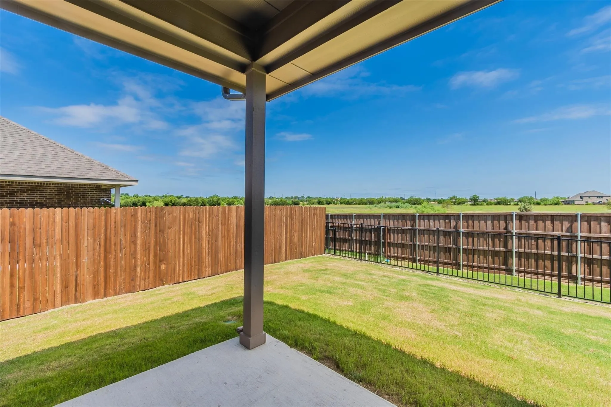 Single Family Residence For Rent in Denton County , 1343 Fox Hollow Road, Krum, Texas 76249, 4 Bedroom, 2 Bathroom, 2 Garage spaces, 2,029 Sqft, built in 2020, mls#21329241, Real Estate Agent in Krum, Homes For Rent in Denton county, Homes For Rent in Krum, Realtor in Krum Texas, Real Estate Brokerage Independent Realty Texas, Luminita Cordes Realtor