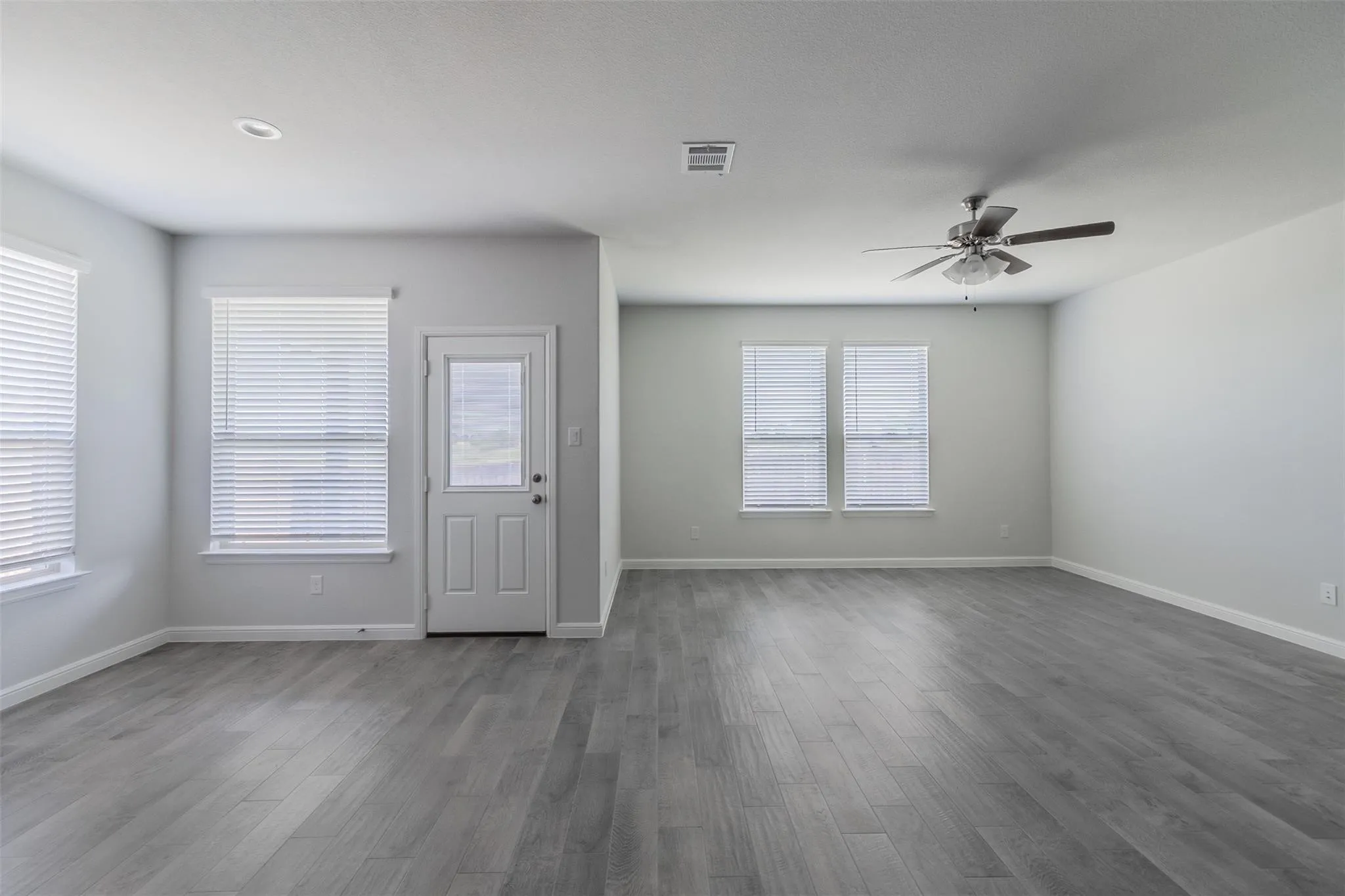 Single Family Residence For Rent in Denton County , 1343 Fox Hollow Road, Krum, Texas 76249, 4 Bedroom, 2 Bathroom, 2 Garage spaces, 2,029 Sqft, built in 2020, mls#21329241, Real Estate Agent in Krum, Homes For Rent in Denton county, Homes For Rent in Krum, Realtor in Krum Texas, Real Estate Brokerage Independent Realty Texas, Luminita Cordes Realtor