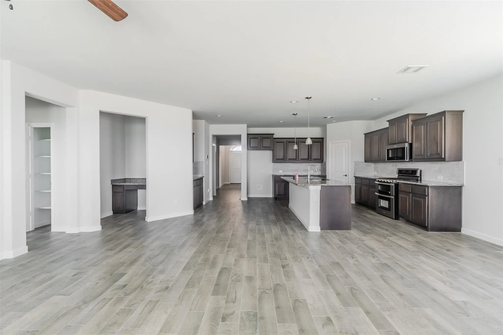 Single Family Residence For Rent in Denton County , 1343 Fox Hollow Road, Krum, Texas 76249, 4 Bedroom, 2 Bathroom, 2 Garage spaces, 2,029 Sqft, built in 2020, mls#21329241, Real Estate Agent in Krum, Homes For Rent in Denton county, Homes For Rent in Krum, Realtor in Krum Texas, Real Estate Brokerage Independent Realty Texas, Luminita Cordes Realtor