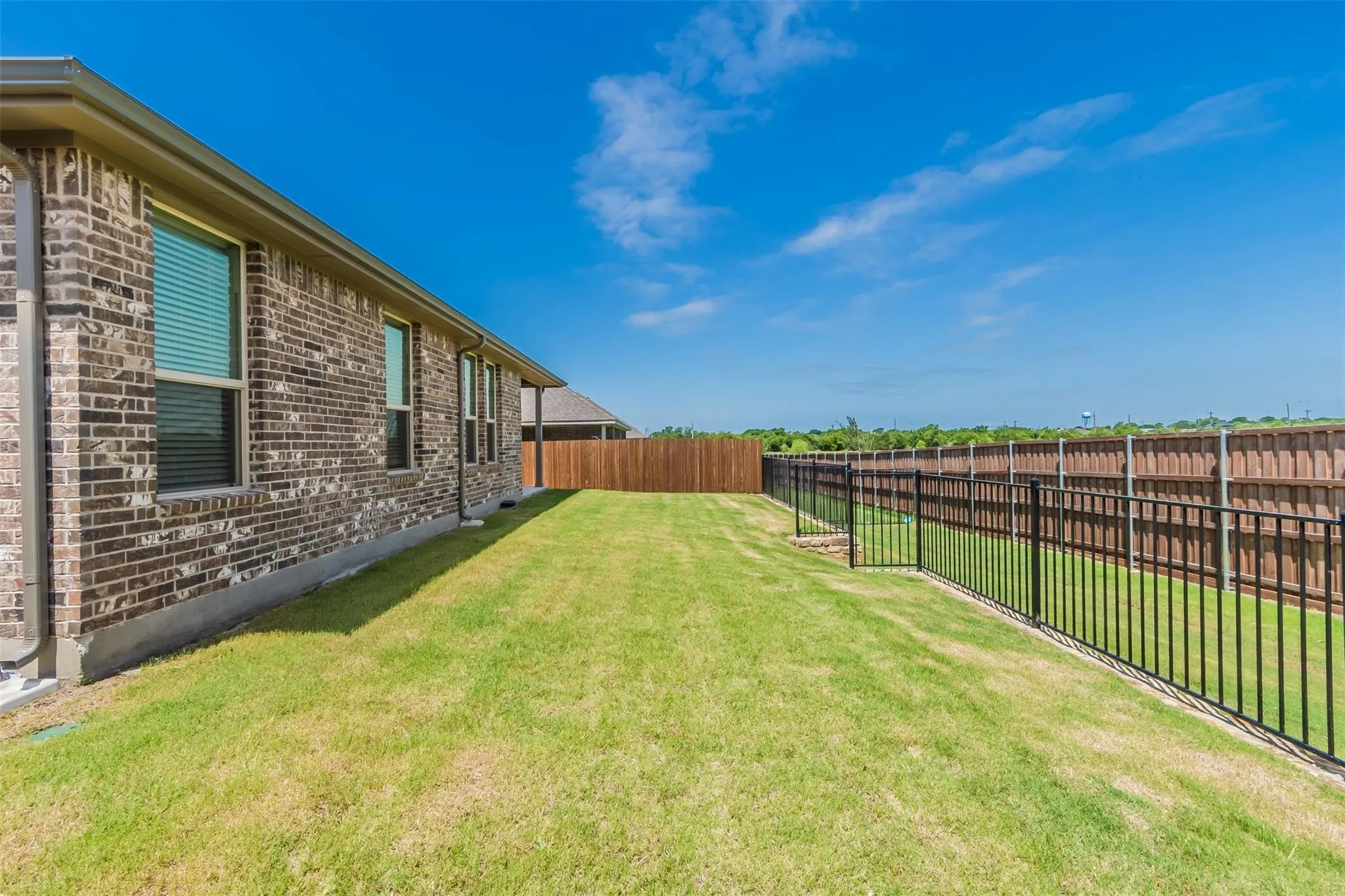 Single Family Residence For Rent in Denton County , 1343 Fox Hollow Road, Krum, Texas 76249, 4 Bedroom, 2 Bathroom, 2 Garage spaces, 2,029 Sqft, built in 2020, mls#21329241, Real Estate Agent in Krum, Homes For Rent in Denton county, Homes For Rent in Krum, Realtor in Krum Texas, Real Estate Brokerage Independent Realty Texas, Luminita Cordes Realtor