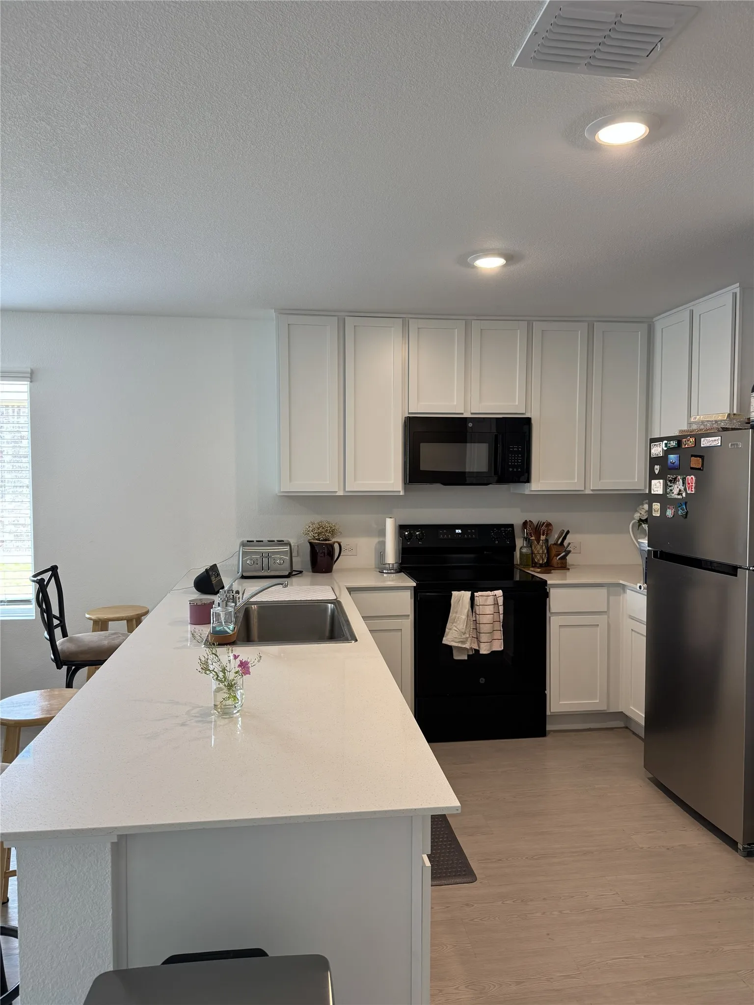 Single Family Residence For Rent in Johnson County , 1105 Ledgestone Drive, Keene, Texas 76031, 3 Bedroom, 2 Bathroom, 2 Garage spaces, 1,520 Sqft, built in 2025, mls#21329246, Real Estate Agent in Keene, Homes For Rent in Johnson county, Homes For Rent in Keene, Realtor in Keene Texas, Real Estate Brokerage Independent Realty Texas, Luminita Cordes Realtor