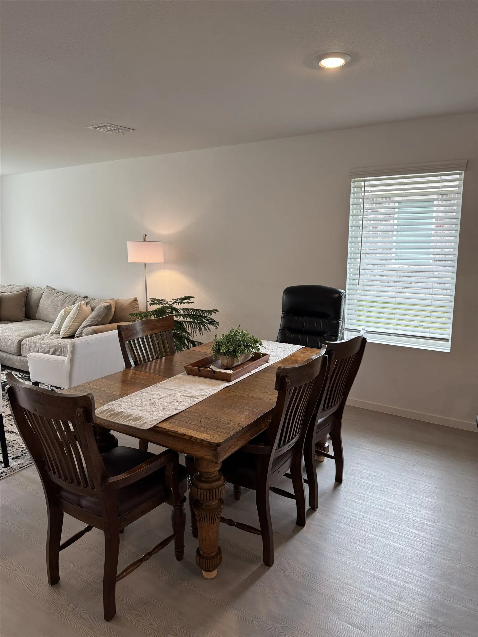 Single Family Residence For Rent in Johnson County , 1105 Ledgestone Drive, Keene, Texas 76031, 3 Bedroom, 2 Bathroom, 2 Garage spaces, 1,520 Sqft, built in 2025, mls#21329246, Real Estate Agent in Keene, Homes For Rent in Johnson county, Homes For Rent in Keene, Realtor in Keene Texas, Real Estate Brokerage Independent Realty Texas, Luminita Cordes Realtor