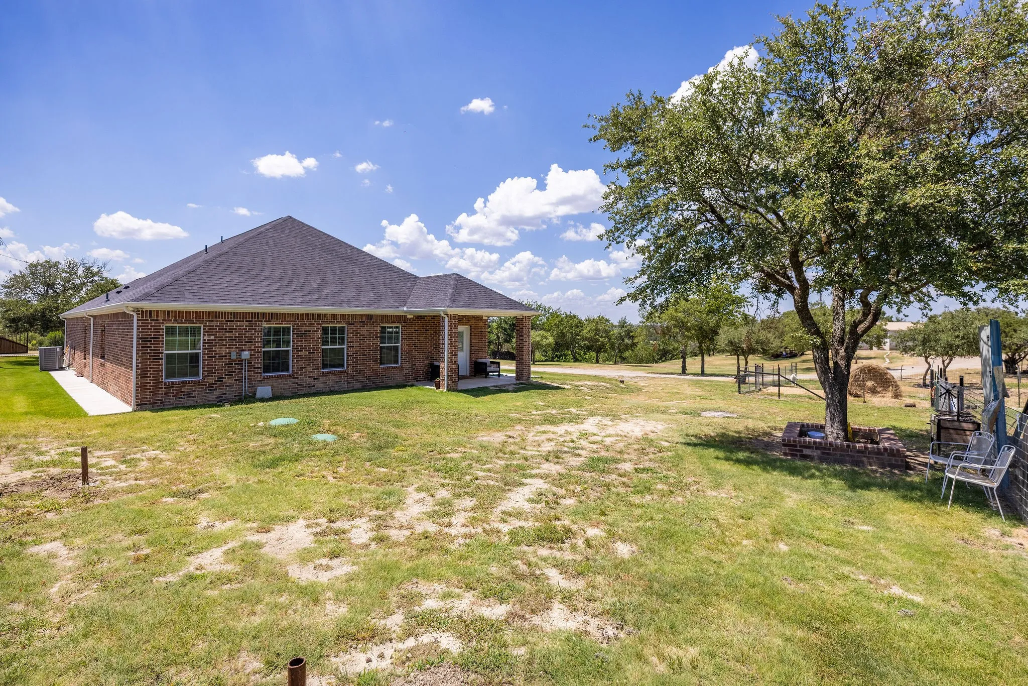 Single Family Residence For Sale in Parker County , 150 Browning Court, Springtown, Texas 76082, 4 Bedroom, 4 Bathroom, 2 Garage spaces, 2,492 Sqft, built in 2025, mls#21329224, Real Estate Agent in Springtown, Homes For Sale in Parker county, Homes For Sale in Springtown, Realtor in Springtown Texas, Real Estate Brokerage Independent Realty Texas, Luminita Cordes Realtor
