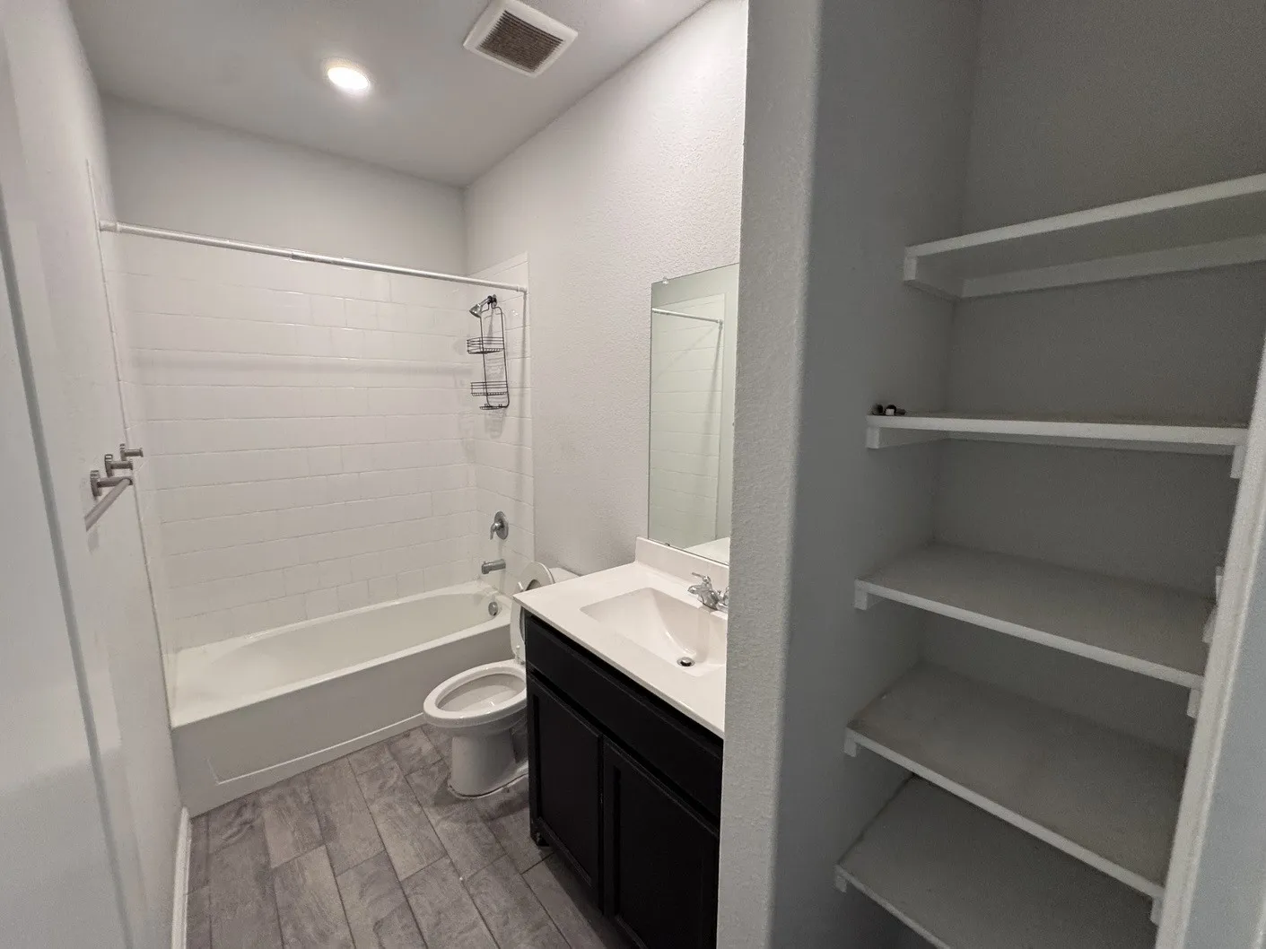 Single Family Residence For Sale in Tarrant County , 9741 Olanta Trail, Fort Worth, Texas 76108, 3 Bedroom, 2 Bathroom, 2 Garage spaces, 1,476 Sqft, built in 2023, mls#21329121, Real Estate Agent in Fort Worth, Homes For Sale in Tarrant county, Homes For Sale in Fort Worth, Realtor in Fort Worth Texas, Real Estate Brokerage Independent Realty Texas, Luminita Cordes Realtor