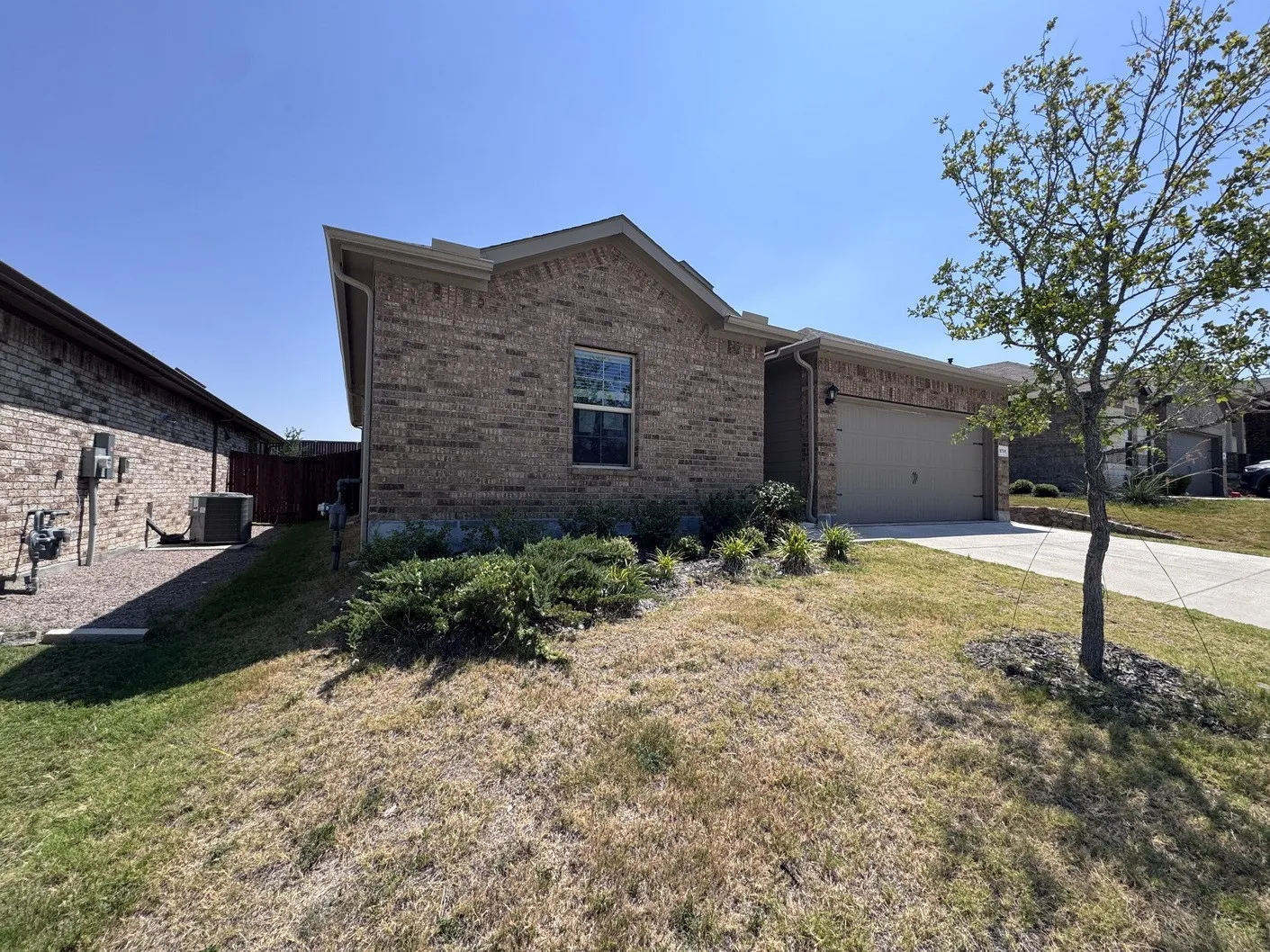 Single Family Residence For Sale in Tarrant County , 9741 Olanta Trail, Fort Worth, Texas 76108, 3 Bedroom, 2 Bathroom, 2 Garage spaces, 1,476 Sqft, built in 2023, mls#21329121, Real Estate Agent in Fort Worth, Homes For Sale in Tarrant county, Homes For Sale in Fort Worth, Realtor in Fort Worth Texas, Real Estate Brokerage Independent Realty Texas, Luminita Cordes Realtor