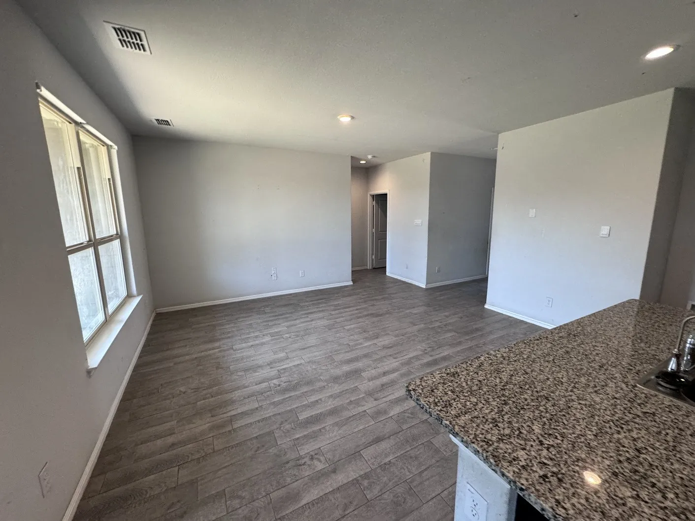 Single Family Residence For Sale in Tarrant County , 9741 Olanta Trail, Fort Worth, Texas 76108, 3 Bedroom, 2 Bathroom, 2 Garage spaces, 1,476 Sqft, built in 2023, mls#21329121, Real Estate Agent in Fort Worth, Homes For Sale in Tarrant county, Homes For Sale in Fort Worth, Realtor in Fort Worth Texas, Real Estate Brokerage Independent Realty Texas, Luminita Cordes Realtor
