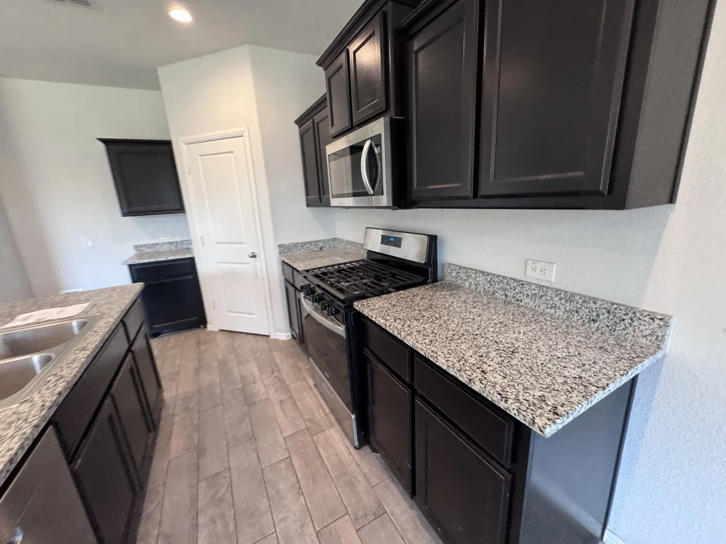 Single Family Residence For Sale in Tarrant County , 9741 Olanta Trail, Fort Worth, Texas 76108, 3 Bedroom, 2 Bathroom, 2 Garage spaces, 1,476 Sqft, built in 2023, mls#21329121, Real Estate Agent in Fort Worth, Homes For Sale in Tarrant county, Homes For Sale in Fort Worth, Realtor in Fort Worth Texas, Real Estate Brokerage Independent Realty Texas, Luminita Cordes Realtor