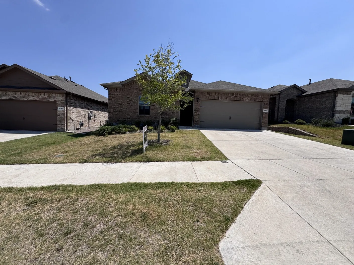 Single Family Residence For Sale in Tarrant County , 9741 Olanta Trail, Fort Worth, Texas 76108, 3 Bedroom, 2 Bathroom, 2 Garage spaces, 1,476 Sqft, built in 2023, mls#21329121, Real Estate Agent in Fort Worth, Homes For Sale in Tarrant county, Homes For Sale in Fort Worth, Realtor in Fort Worth Texas, Real Estate Brokerage Independent Realty Texas, Luminita Cordes Realtor