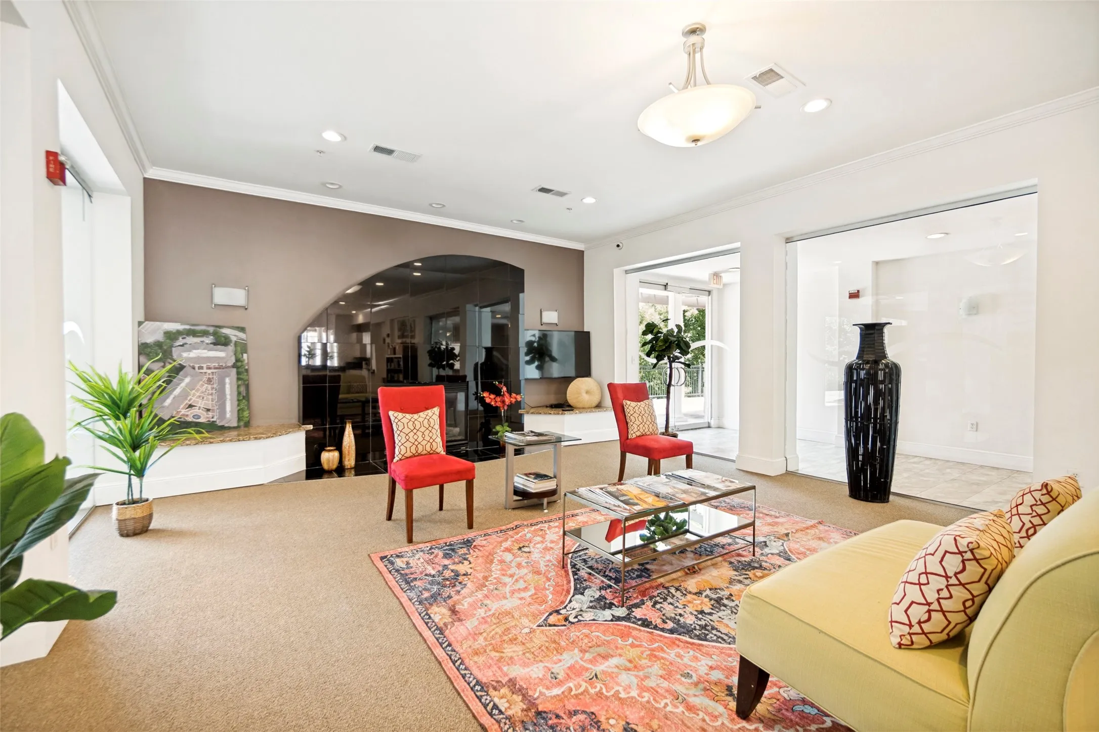 Condominium For Sale in Dallas County , 3102 Kings Road 3308, Dallas, Texas 75219, 1 Bedroom, 1 Bathroom, 1 Garage spaces, 798 Sqft, built in 2001, mls#21329225, Real Estate Agent in Dallas, Homes For Sale in Dallas county, Homes For Sale in Dallas, Realtor in Dallas Texas, Real Estate Brokerage Independent Realty Texas, Luminita Cordes Realtor