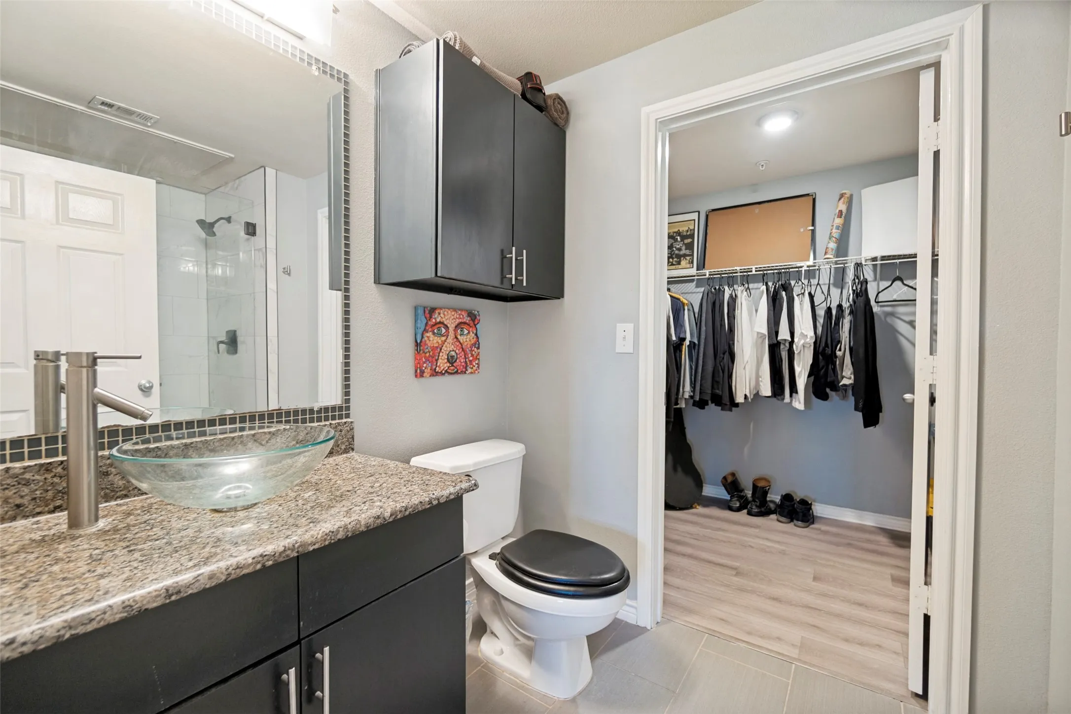 Condominium For Sale in Dallas County , 3102 Kings Road 3308, Dallas, Texas 75219, 1 Bedroom, 1 Bathroom, 1 Garage spaces, 798 Sqft, built in 2001, mls#21329225, Real Estate Agent in Dallas, Homes For Sale in Dallas county, Homes For Sale in Dallas, Realtor in Dallas Texas, Real Estate Brokerage Independent Realty Texas, Luminita Cordes Realtor