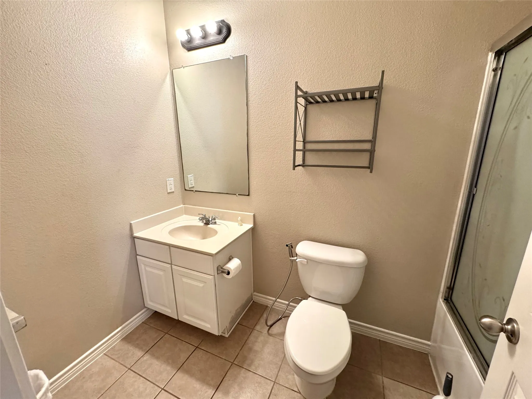 Single Family Residence For Rent in Denton County , 1100 Annalea Cove Drive, Lewisville, Texas 75056, 5 Bedroom, 4 Bathroom, 2 Garage spaces, 3,619 Sqft, built in 2007, mls#21329262, Real Estate Agent in Lewisville, Homes For Rent in Denton county, Homes For Rent in Lewisville, Realtor in Lewisville Texas, Real Estate Brokerage Independent Realty Texas, Luminita Cordes Realtor