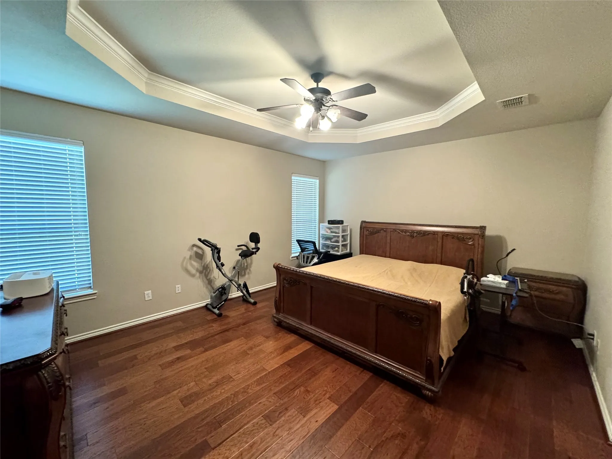 Single Family Residence For Rent in Denton County , 1100 Annalea Cove Drive, Lewisville, Texas 75056, 5 Bedroom, 4 Bathroom, 2 Garage spaces, 3,619 Sqft, built in 2007, mls#21329262, Real Estate Agent in Lewisville, Homes For Rent in Denton county, Homes For Rent in Lewisville, Realtor in Lewisville Texas, Real Estate Brokerage Independent Realty Texas, Luminita Cordes Realtor