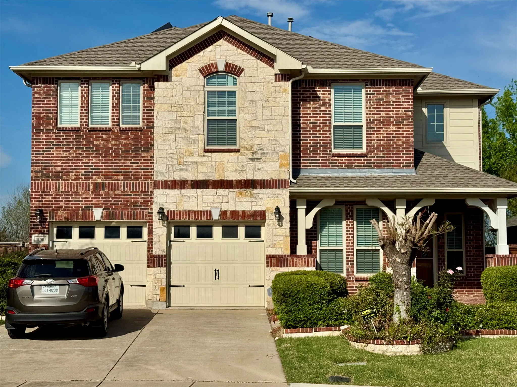 Single Family Residence For Rent in Denton County , 1100 Annalea Cove Drive, Lewisville, Texas 75056, 5 Bedroom, 4 Bathroom, 2 Garage spaces, 3,619 Sqft, built in 2007, mls#21329262, Real Estate Agent in Lewisville, Homes For Rent in Denton county, Homes For Rent in Lewisville, Realtor in Lewisville Texas, Real Estate Brokerage Independent Realty Texas, Luminita Cordes Realtor