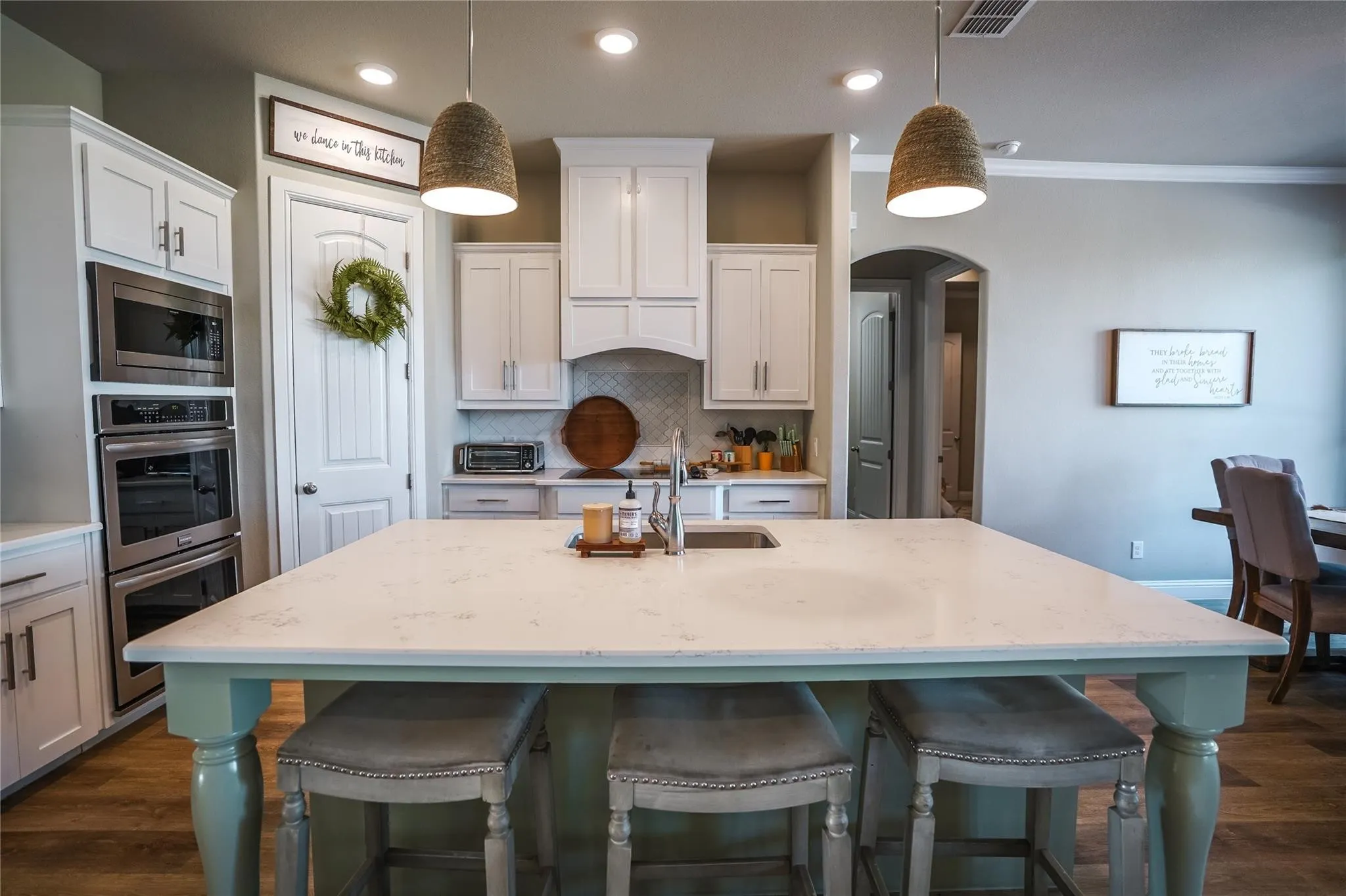 Single Family Residence For Sale in Wise County , 1945 County Road 1111, Decatur, Texas 76234, 3 Bedroom, 2 Bathroom, 4 Garage spaces, 2,593 Sqft, built in 2018, mls#21329269, Real Estate Agent in Decatur, Homes For Sale in Wise county, Homes For Sale in Decatur, Realtor in Decatur Texas, Real Estate Brokerage Independent Realty Texas, Luminita Cordes Realtor