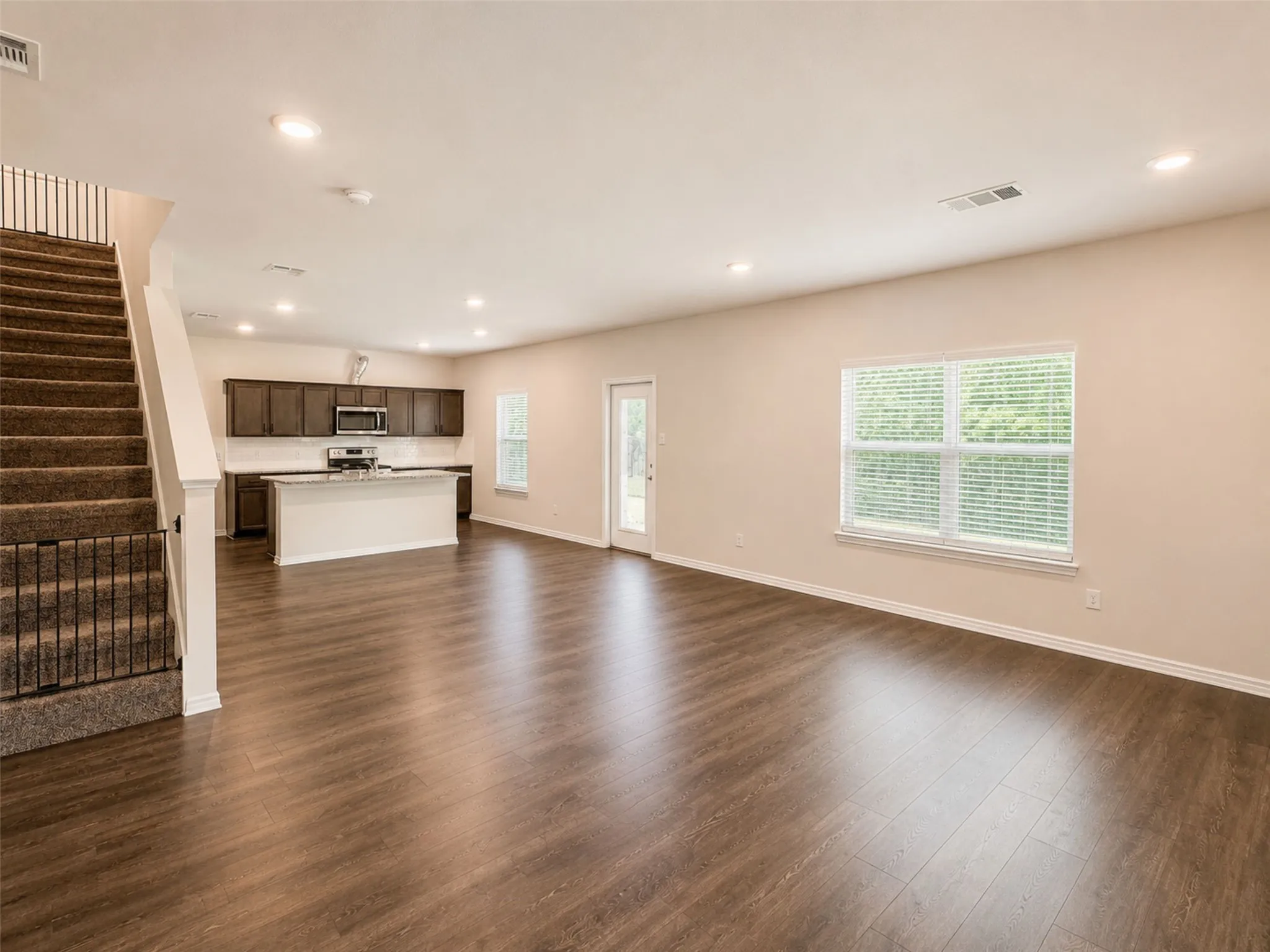 Single Family Residence For Rent in Rockwall County , 3387 Everly Drive, Fate, Texas 75189, 4 Bedroom, 3 Bathroom, 2 Garage spaces, 2,286 Sqft, built in 2021, mls#21329265, Real Estate Agent in Fate, Homes For Rent in Rockwall county, Homes For Rent in Fate, Realtor in Fate Texas, Real Estate Brokerage Independent Realty Texas, Luminita Cordes Realtor
