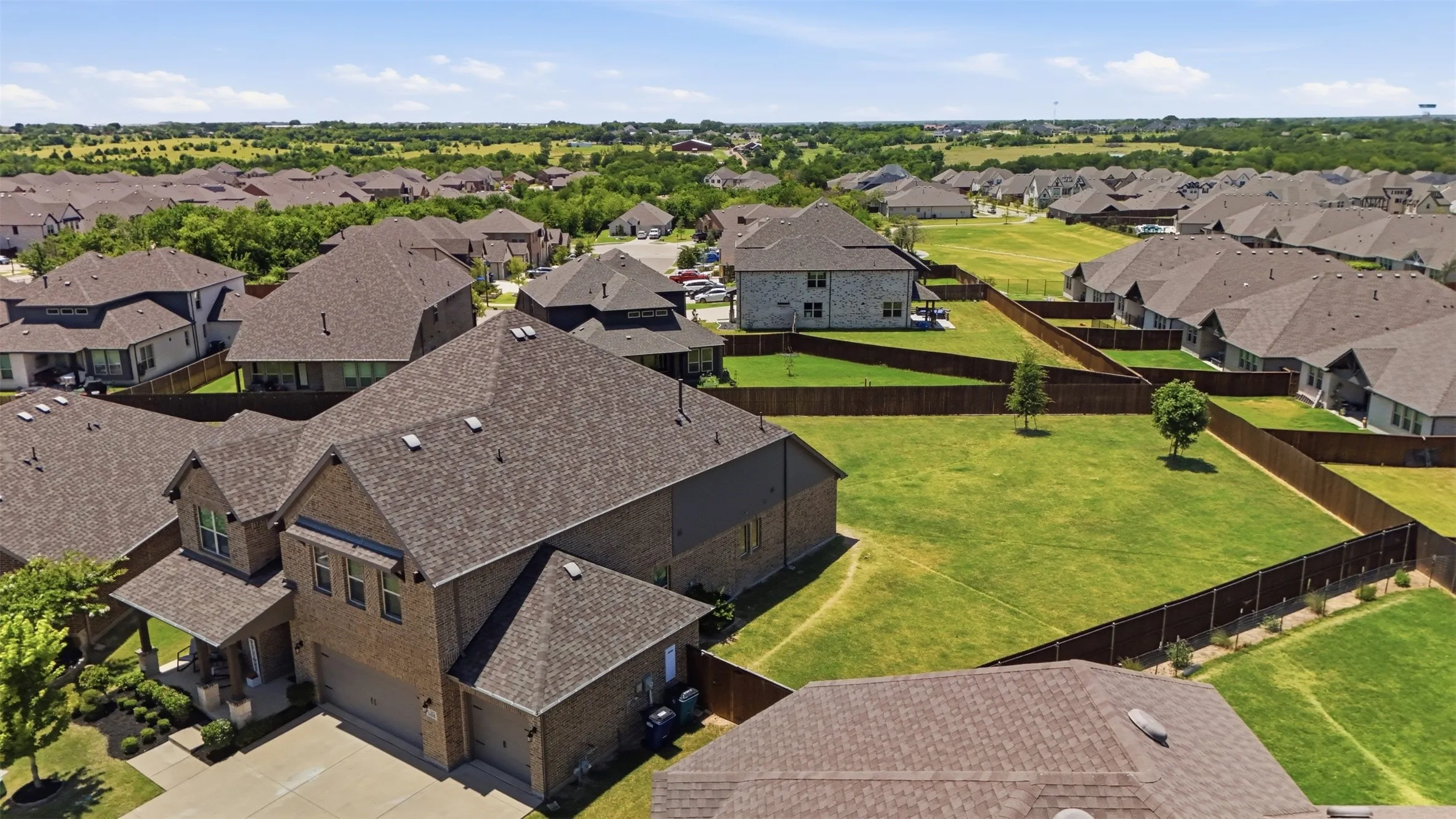 Single Family Residence For Sale in Rockwall County , 502 Big Bend Drive, Fate, Texas 75087, 4 Bedroom, 3 Bathroom, 3 Garage spaces, 3,031 Sqft, built in 2020, mls#21329274, Real Estate Agent in Fate, Homes For Sale in Rockwall county, Homes For Sale in Fate, Realtor in Fate Texas, Real Estate Brokerage Independent Realty Texas, Luminita Cordes Realtor
