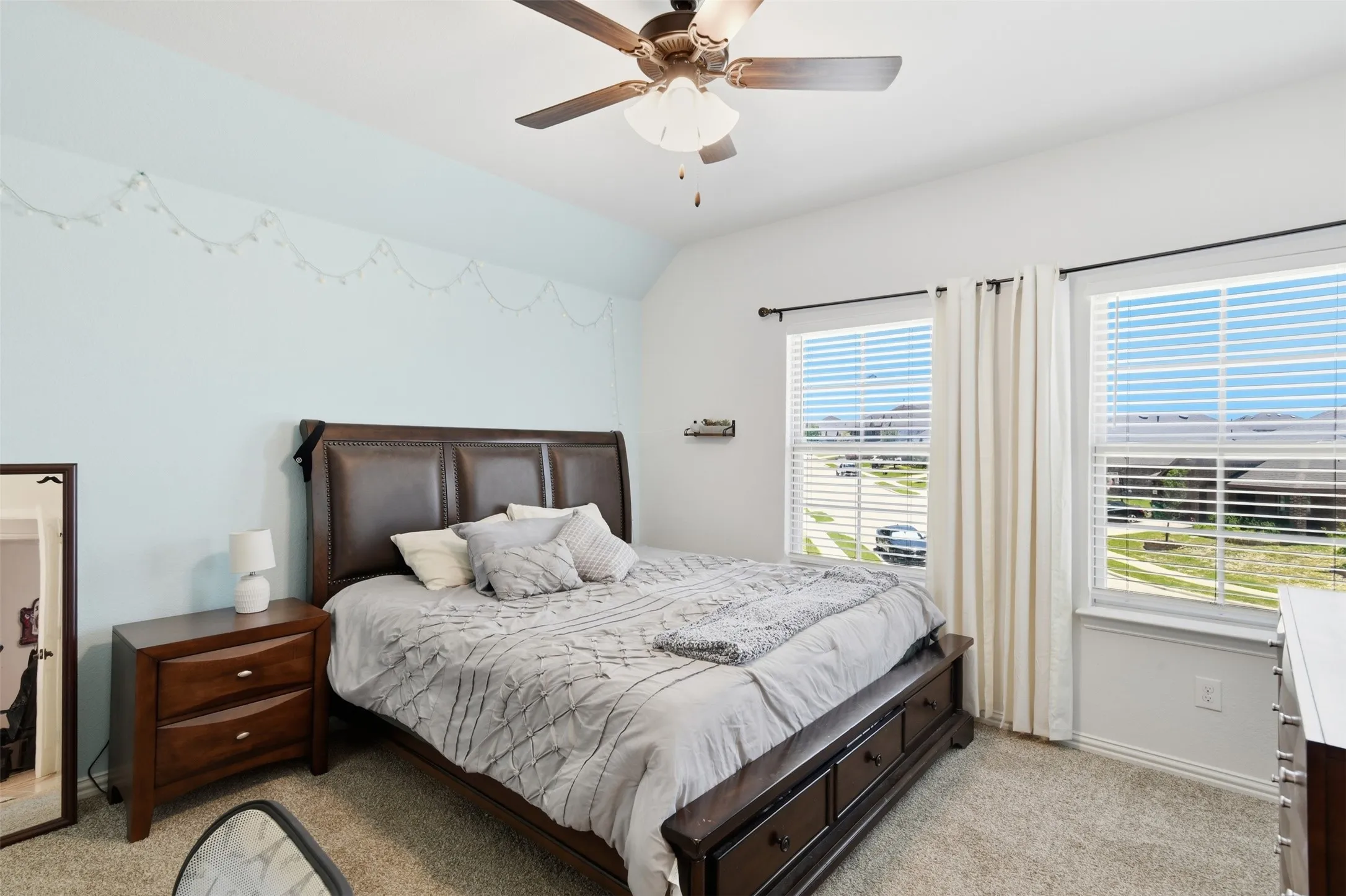 Single Family Residence For Sale in Rockwall County , 502 Big Bend Drive, Fate, Texas 75087, 4 Bedroom, 3 Bathroom, 3 Garage spaces, 3,031 Sqft, built in 2020, mls#21329274, Real Estate Agent in Fate, Homes For Sale in Rockwall county, Homes For Sale in Fate, Realtor in Fate Texas, Real Estate Brokerage Independent Realty Texas, Luminita Cordes Realtor