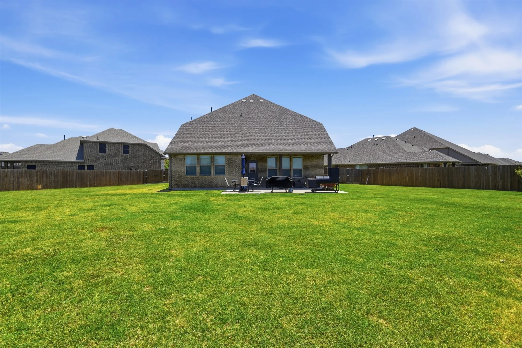 Single Family Residence For Sale in Rockwall County , 502 Big Bend Drive, Fate, Texas 75087, 4 Bedroom, 3 Bathroom, 3 Garage spaces, 3,031 Sqft, built in 2020, mls#21329274, Real Estate Agent in Fate, Homes For Sale in Rockwall county, Homes For Sale in Fate, Realtor in Fate Texas, Real Estate Brokerage Independent Realty Texas, Luminita Cordes Realtor