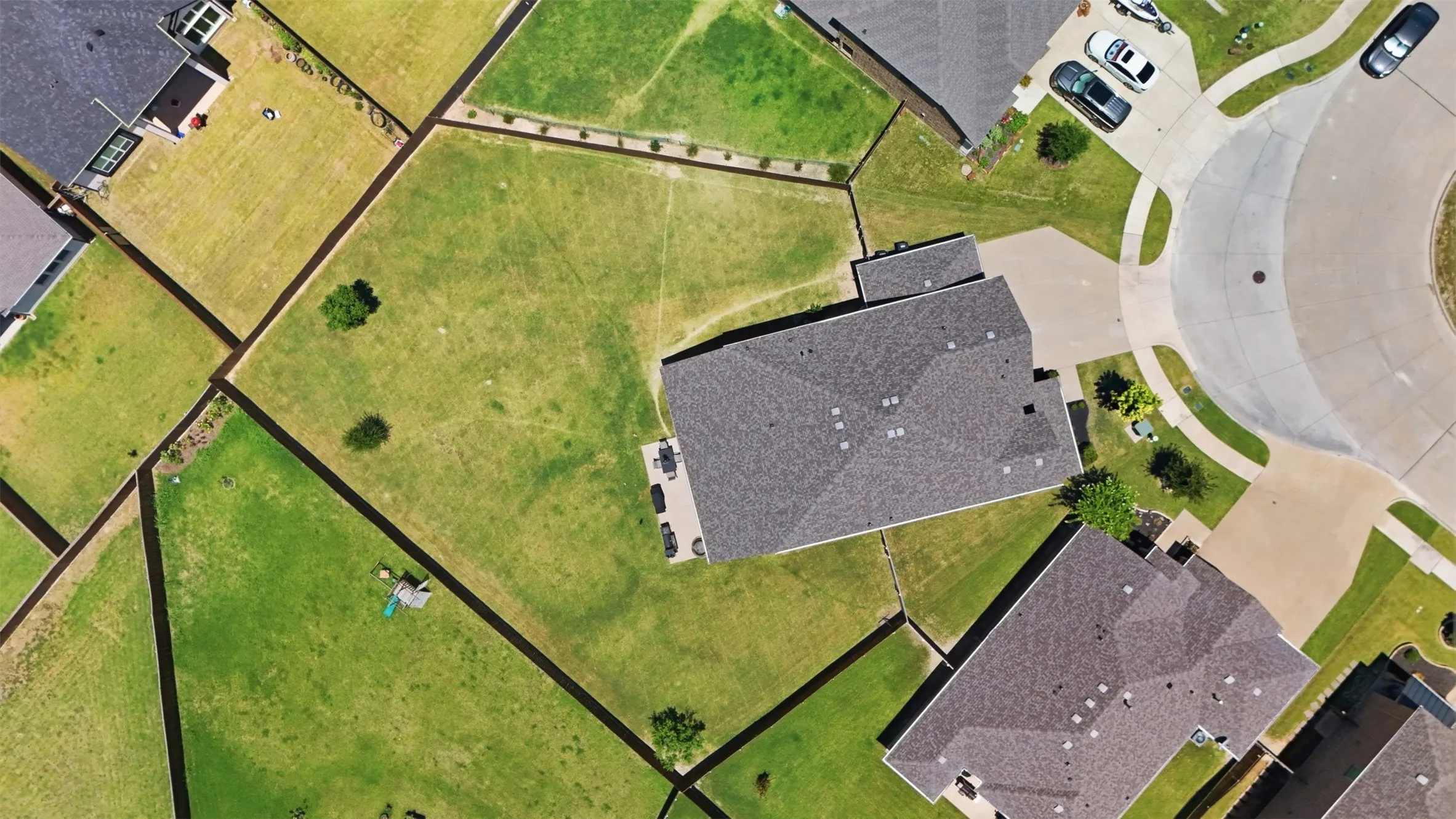 Single Family Residence For Sale in Rockwall County , 502 Big Bend Drive, Fate, Texas 75087, 4 Bedroom, 3 Bathroom, 3 Garage spaces, 3,031 Sqft, built in 2020, mls#21329274, Real Estate Agent in Fate, Homes For Sale in Rockwall county, Homes For Sale in Fate, Realtor in Fate Texas, Real Estate Brokerage Independent Realty Texas, Luminita Cordes Realtor