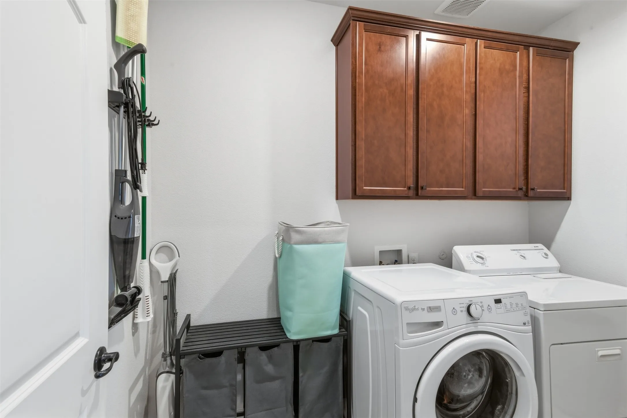 Single Family Residence For Sale in Rockwall County , 502 Big Bend Drive, Fate, Texas 75087, 4 Bedroom, 3 Bathroom, 3 Garage spaces, 3,031 Sqft, built in 2020, mls#21329274, Real Estate Agent in Fate, Homes For Sale in Rockwall county, Homes For Sale in Fate, Realtor in Fate Texas, Real Estate Brokerage Independent Realty Texas, Luminita Cordes Realtor