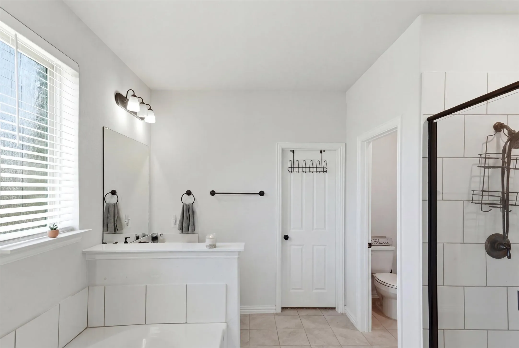 Single Family Residence For Sale in Rockwall County , 502 Big Bend Drive, Fate, Texas 75087, 4 Bedroom, 3 Bathroom, 3 Garage spaces, 3,031 Sqft, built in 2020, mls#21329274, Real Estate Agent in Fate, Homes For Sale in Rockwall county, Homes For Sale in Fate, Realtor in Fate Texas, Real Estate Brokerage Independent Realty Texas, Luminita Cordes Realtor