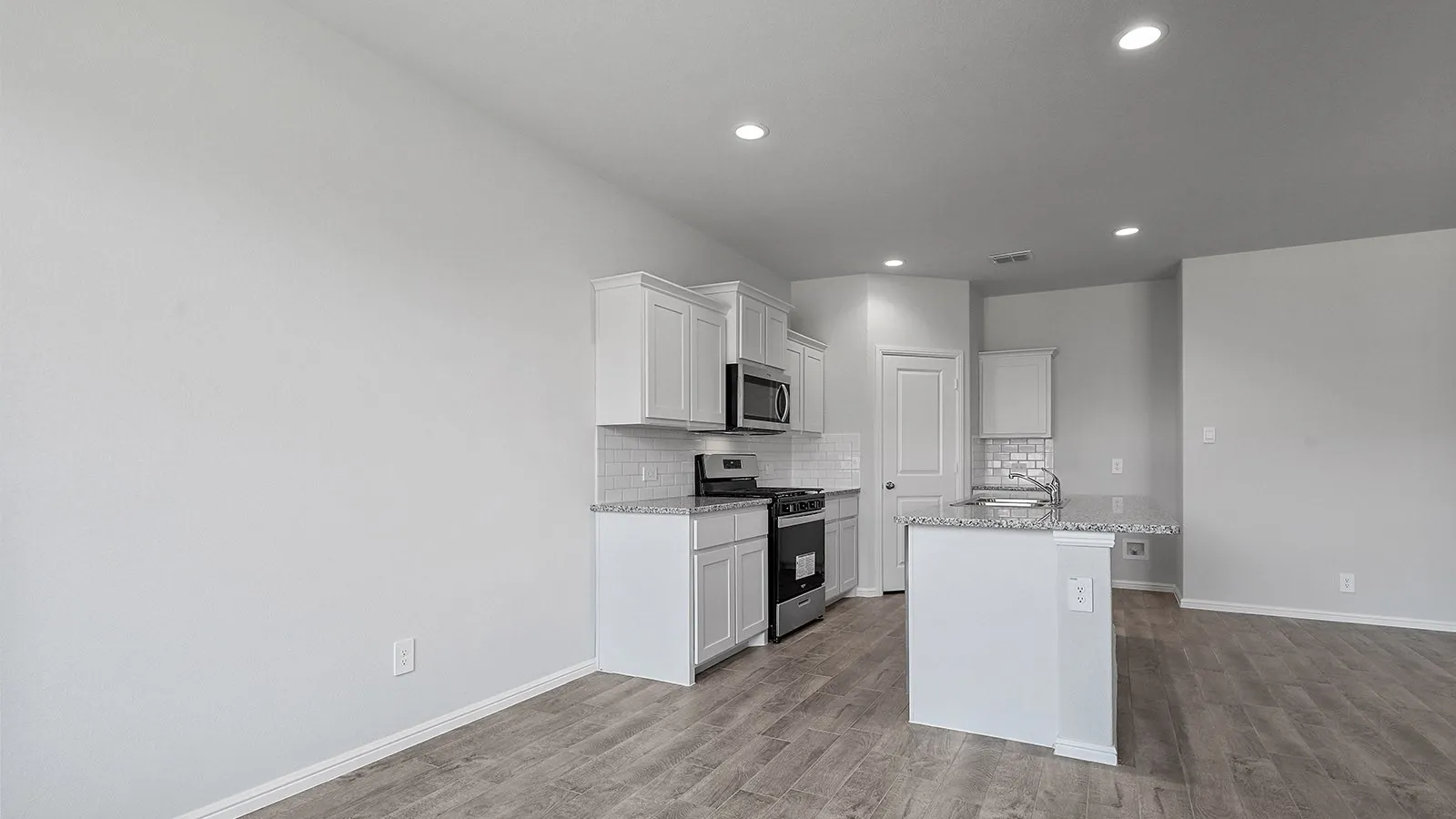 Single Family Residence For Sale in Hood County , 411 SUNDAY SILENCE Way, Granbury, Texas 76049, 3 Bedroom, 2 Bathroom, 2 Garage spaces, 1,475 Sqft, built in 2025, mls#21327946, Real Estate Agent in Granbury, Homes For Sale in Hood county, Homes For Sale in Granbury, Realtor in Granbury Texas, Real Estate Brokerage Independent Realty Texas, Luminita Cordes Realtor