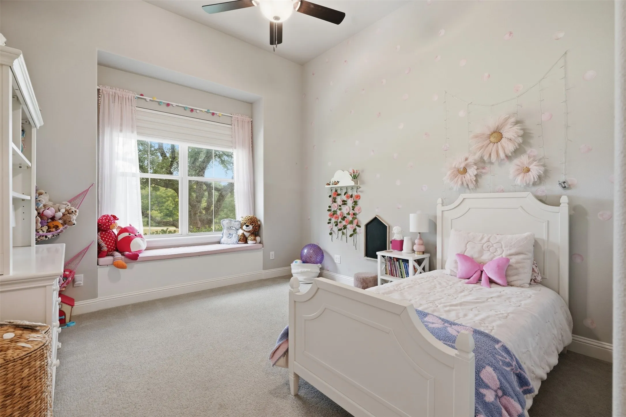 Single Family Residence For Sale in Parker County , 600 W Hill Drive, Aledo, Texas 76008, 5 Bedroom, 6 Bathroom, 3 Garage spaces, 5,190 Sqft, built in 2019, mls#21329294, Real Estate Agent in Aledo, Homes For Sale in Parker county, Homes For Sale in Aledo, Realtor in Aledo Texas, Real Estate Brokerage Independent Realty Texas, Luminita Cordes Realtor