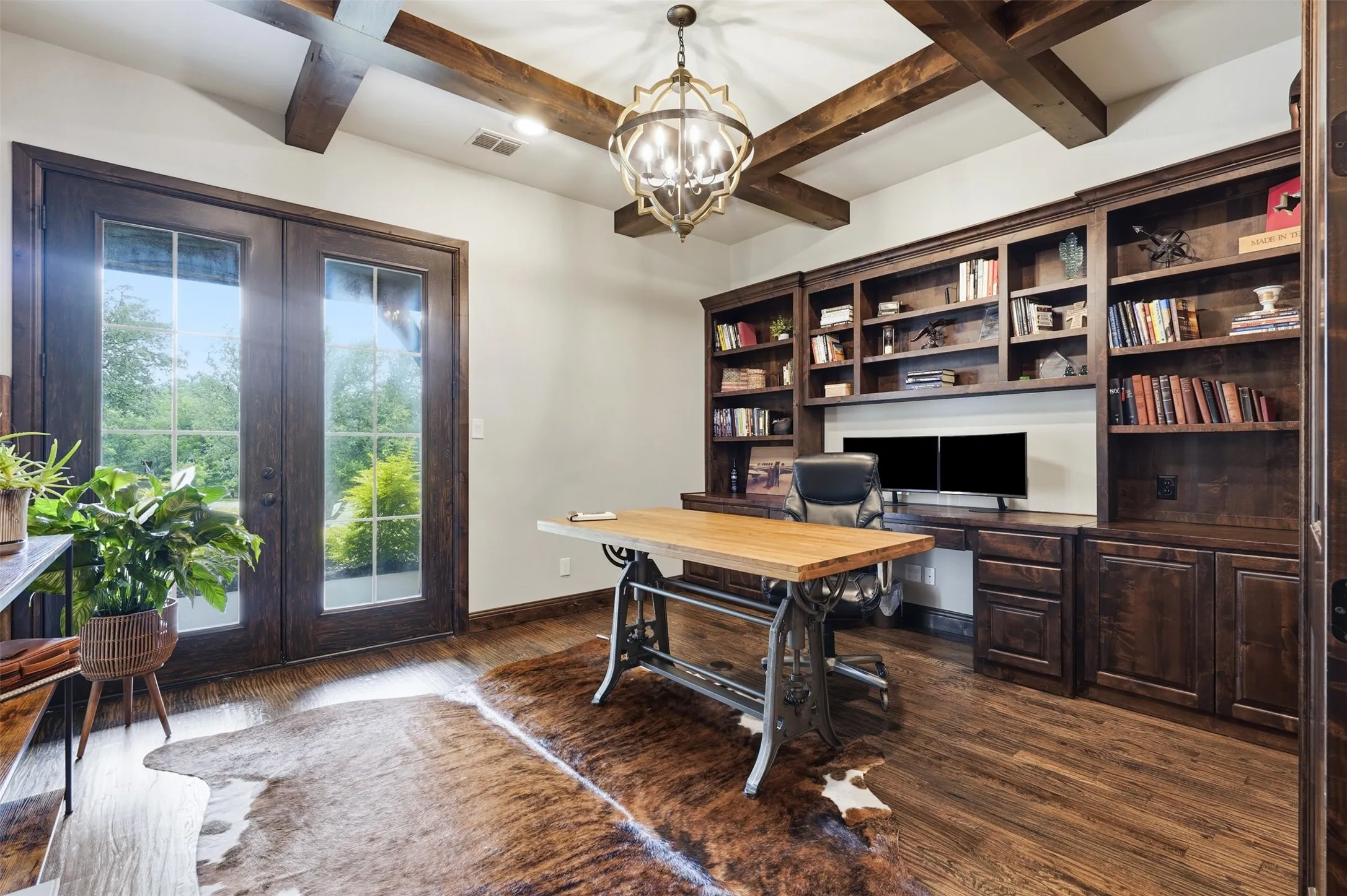 Single Family Residence For Sale in Parker County , 600 W Hill Drive, Aledo, Texas 76008, 5 Bedroom, 6 Bathroom, 3 Garage spaces, 5,190 Sqft, built in 2019, mls#21329294, Real Estate Agent in Aledo, Homes For Sale in Parker county, Homes For Sale in Aledo, Realtor in Aledo Texas, Real Estate Brokerage Independent Realty Texas, Luminita Cordes Realtor