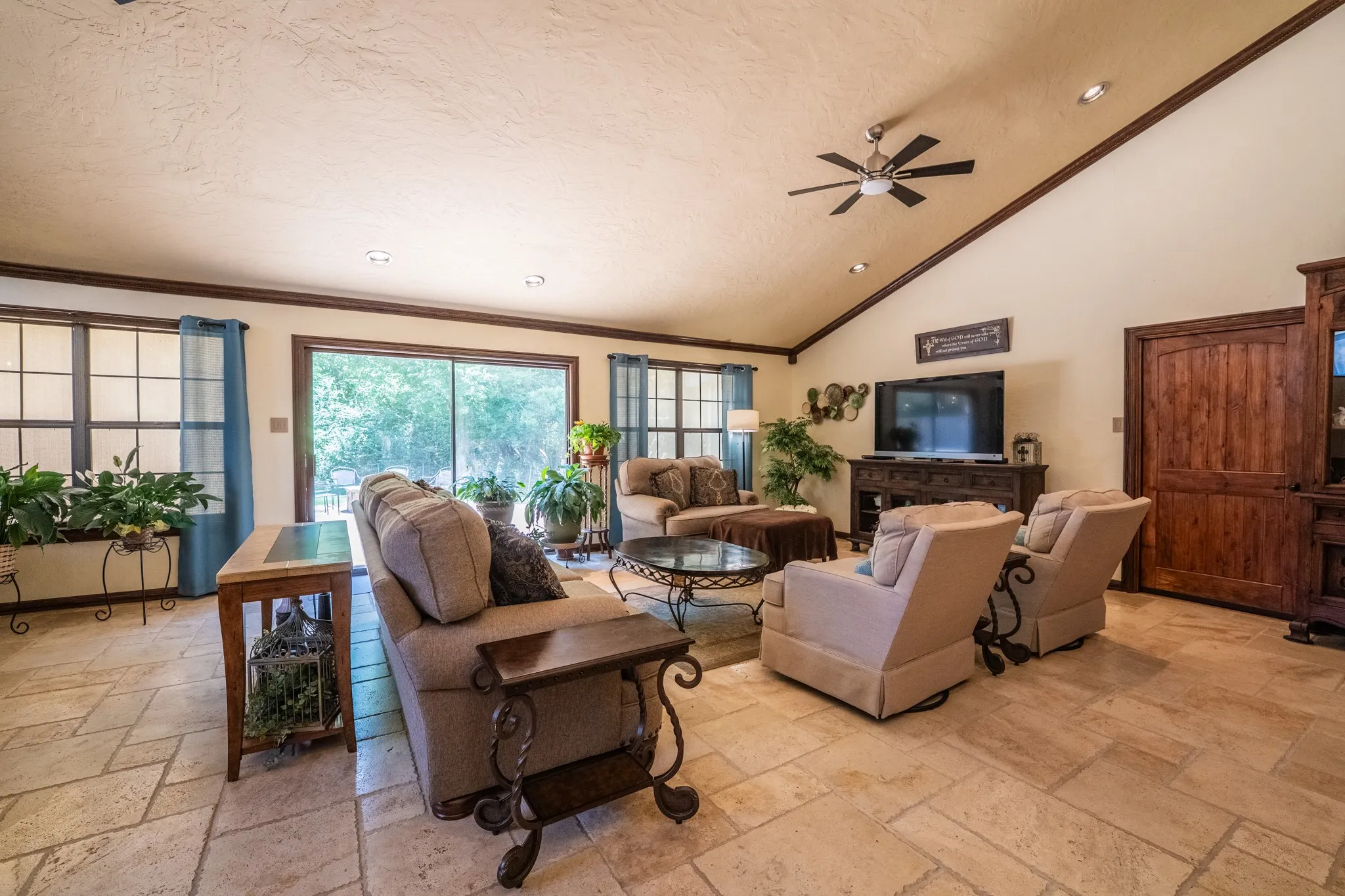 Spacious, yet cozy!