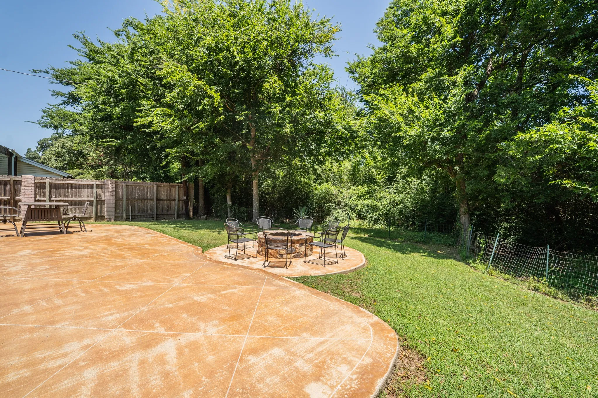 Private location near town, in nice subdivision.