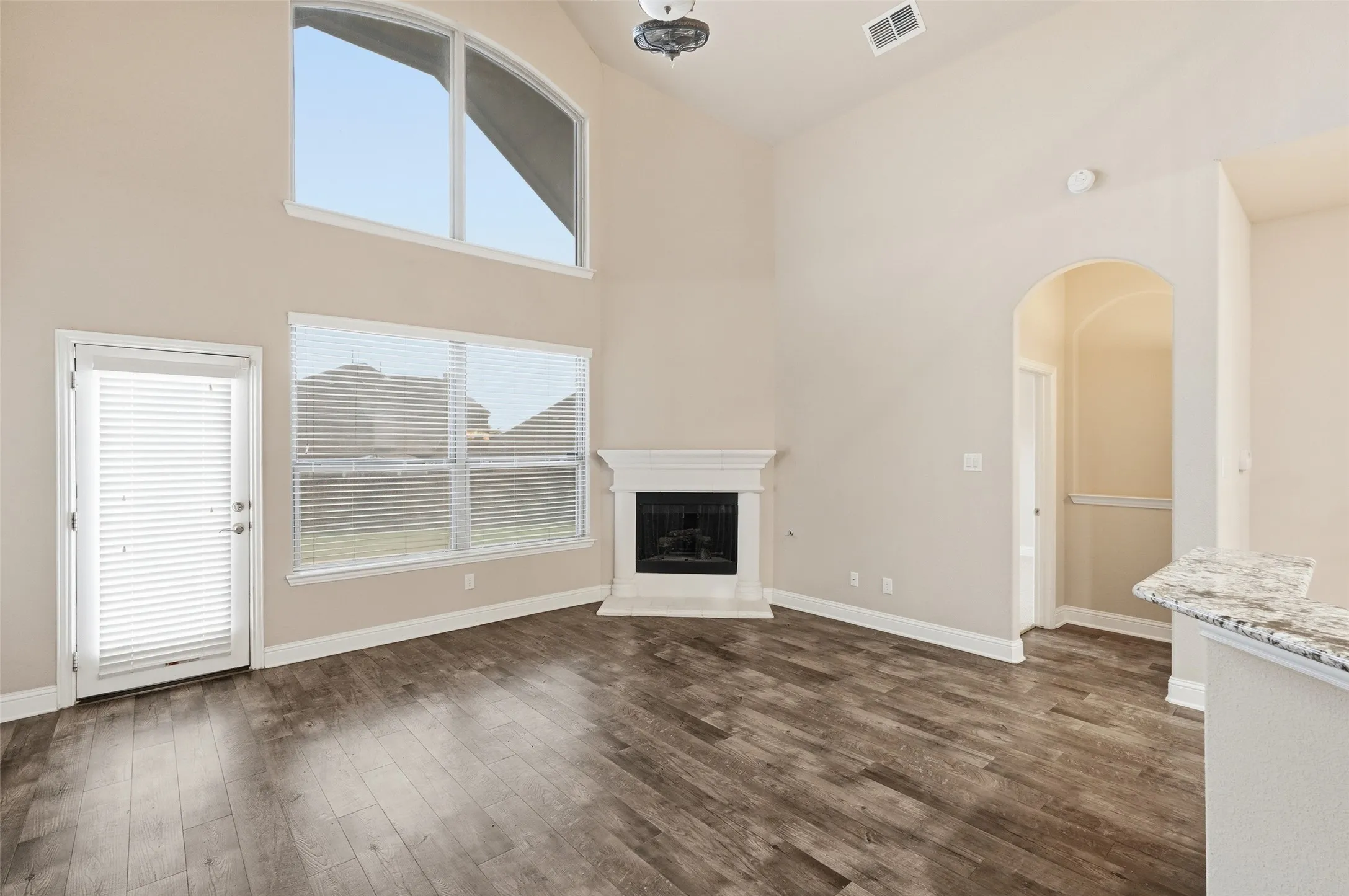 Single Family Residence For Sale in Rockwall County , 1537 Firenza Court, Mclendon Chisholm, Texas 75032, 4 Bedroom, 3 Bathroom, 2 Garage spaces, 2,514 Sqft, built in 2014, mls#21312250, Real Estate Agent in Mclendon Chisholm, Homes For Sale in Rockwall county, Homes For Sale in Mclendon Chisholm, Realtor in Mclendon Chisholm Texas, Real Estate Brokerage Independent Realty Texas, Luminita Cordes Realtor