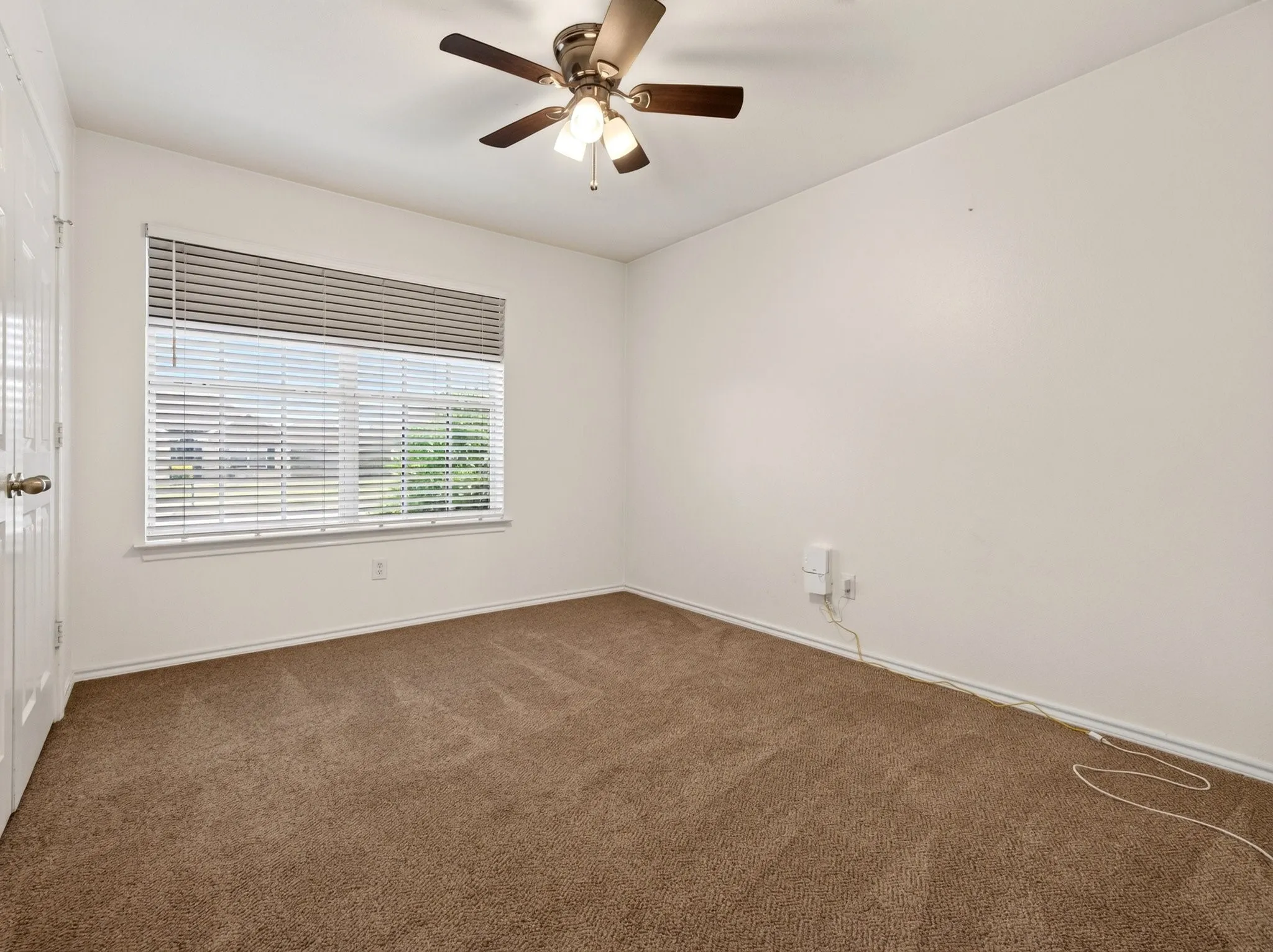 Single Family Residence For Sale in Denton County , 308 Glenview Drive, Aubrey, Texas 76227, 3 Bedroom, 2 Bathroom, 2 Garage spaces, 1,362 Sqft, built in 2006, mls#21329229, Real Estate Agent in Aubrey, Homes For Sale in Denton county, Homes For Sale in Aubrey, Realtor in Aubrey Texas, Real Estate Brokerage Independent Realty Texas, Luminita Cordes Realtor