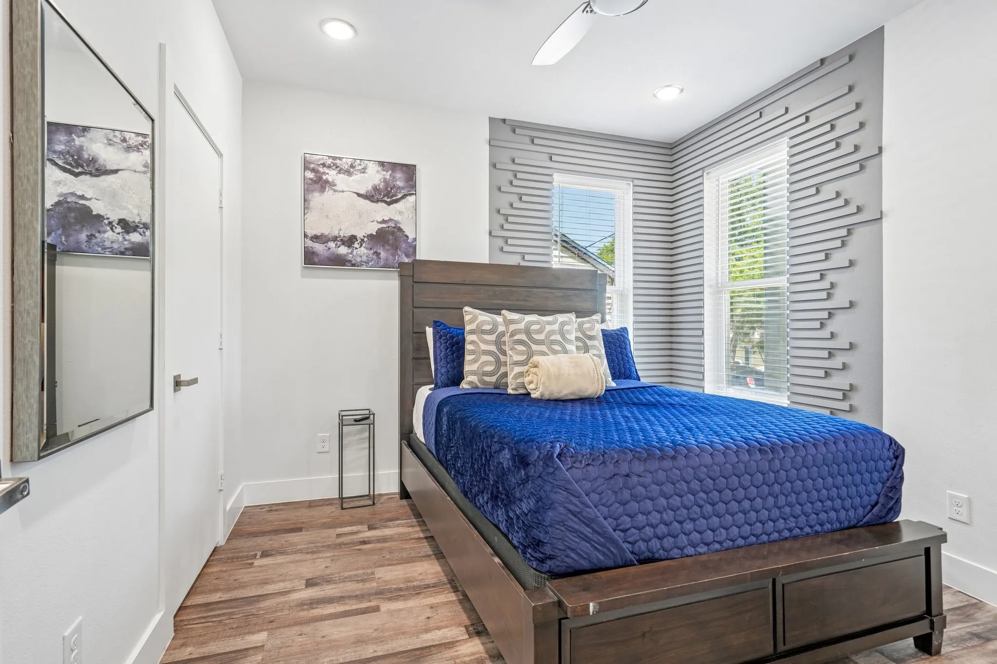 Single Family Residence For Rent in Dallas County , 521 Faulk Street, Dallas, Texas 75203, 3 Bedroom, 4 Bathroom, Garage spaces, 1,876 Sqft, built in 2023, mls#21329334, Real Estate Agent in Dallas, Homes For Rent in Dallas county, Homes For Rent in Dallas, Realtor in Dallas Texas, Real Estate Brokerage Independent Realty Texas, Luminita Cordes Realtor