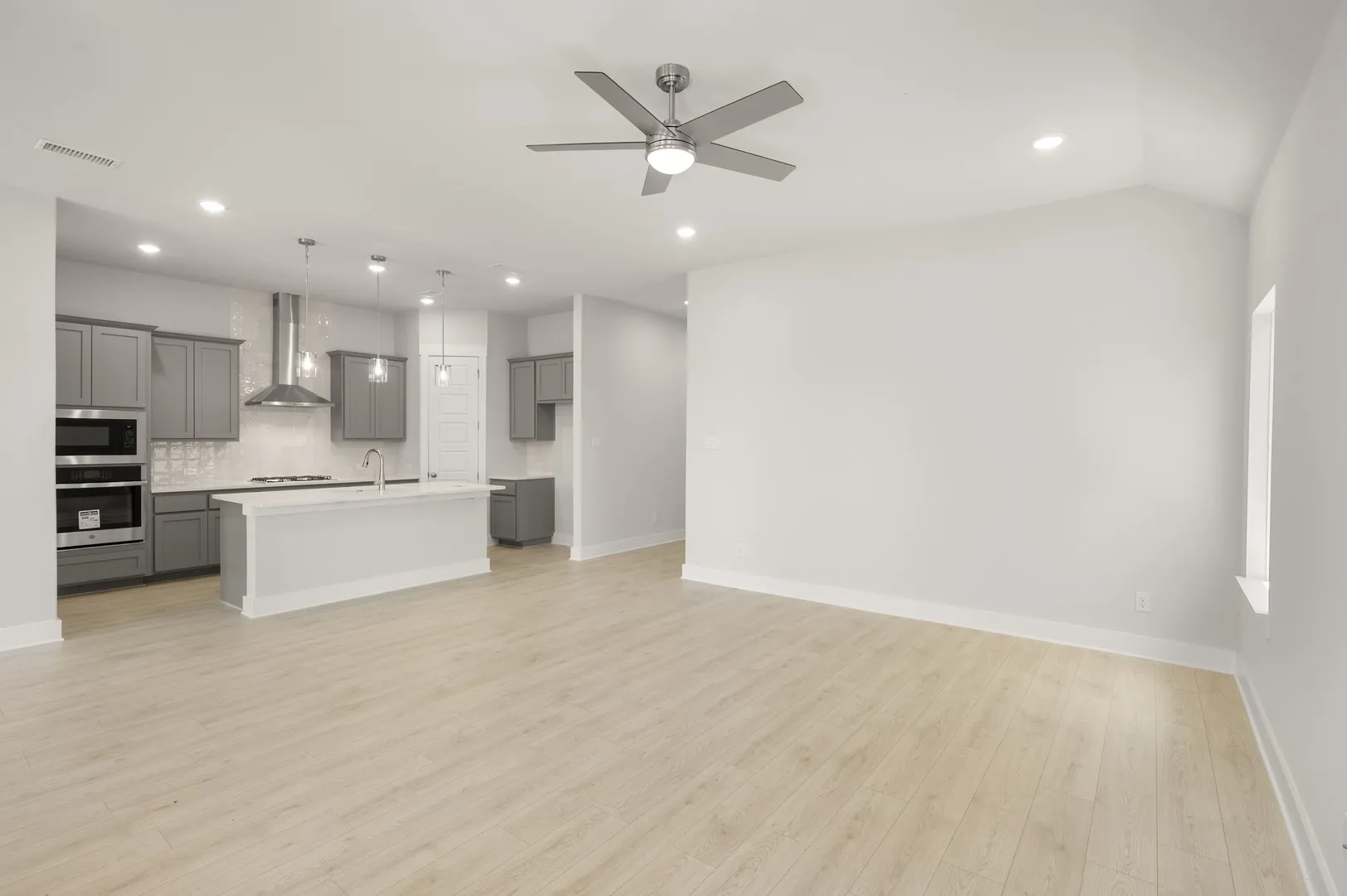 17257 Oxborough- Living ROom-2