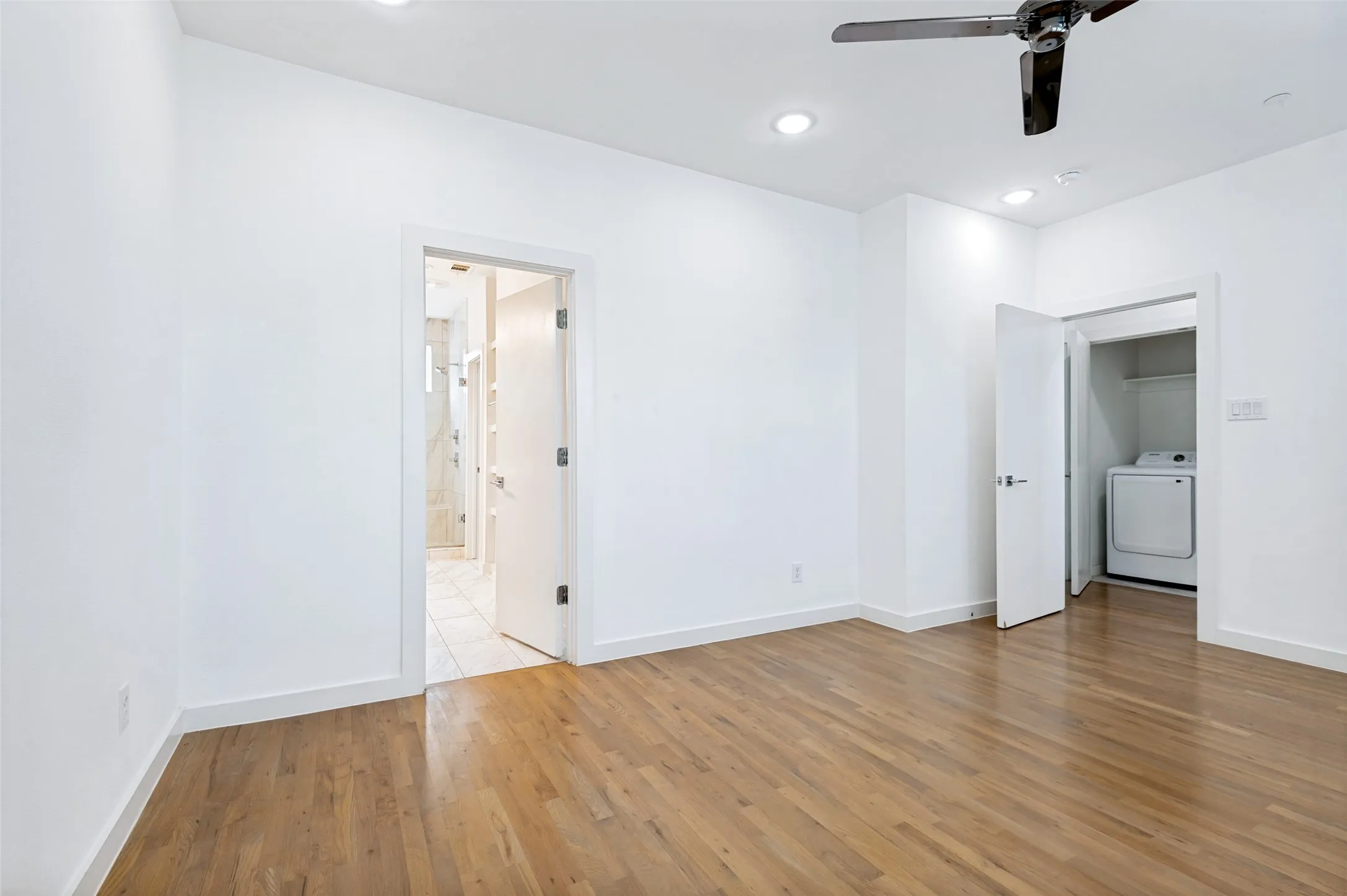 Condominium For Rent in Dallas County , 1510 N Washington Avenue 403, Dallas, Texas 75204, 3 Bedroom, 4 Bathroom, 2 Garage spaces, 1,749 Sqft, built in 2020, mls#21329243, Real Estate Agent in Dallas, Homes For Rent in Dallas county, Homes For Rent in Dallas, Realtor in Dallas Texas, Real Estate Brokerage Independent Realty Texas, Luminita Cordes Realtor