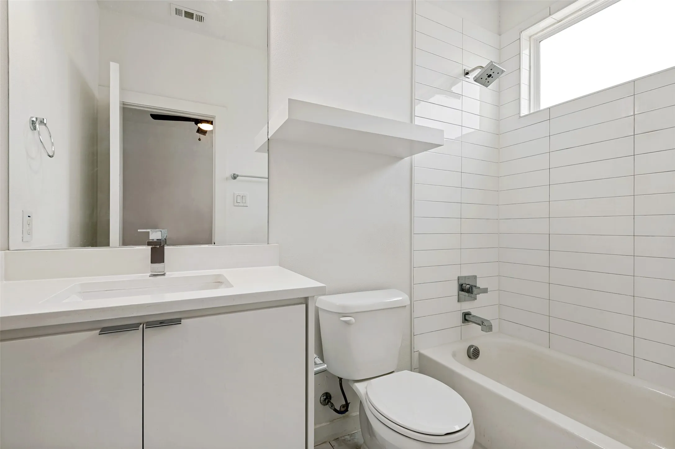 Condominium For Rent in Dallas County , 1510 N Washington Avenue 403, Dallas, Texas 75204, 3 Bedroom, 4 Bathroom, 2 Garage spaces, 1,749 Sqft, built in 2020, mls#21329243, Real Estate Agent in Dallas, Homes For Rent in Dallas county, Homes For Rent in Dallas, Realtor in Dallas Texas, Real Estate Brokerage Independent Realty Texas, Luminita Cordes Realtor
