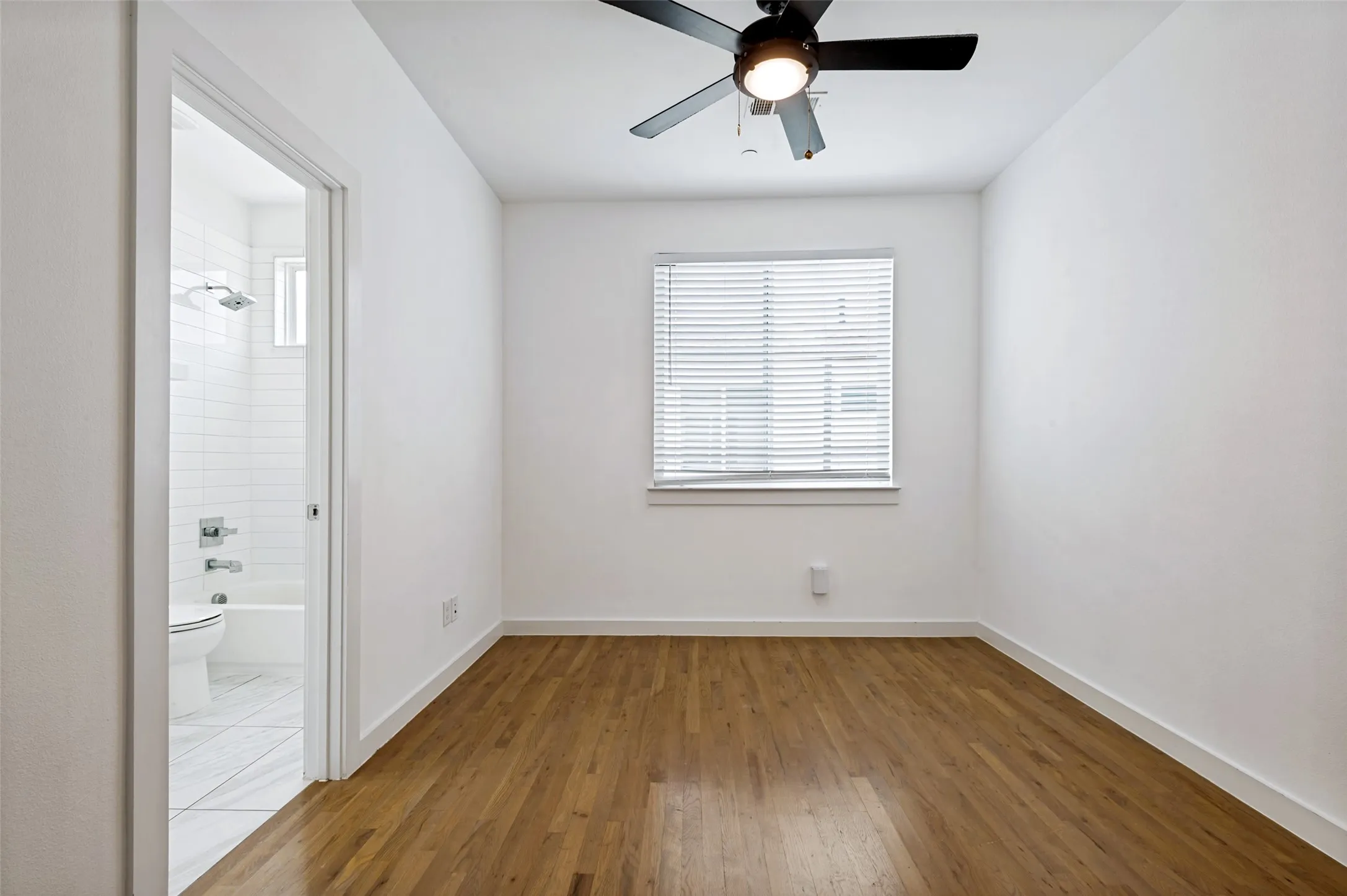 Condominium For Rent in Dallas County , 1510 N Washington Avenue 403, Dallas, Texas 75204, 3 Bedroom, 4 Bathroom, 2 Garage spaces, 1,749 Sqft, built in 2020, mls#21329243, Real Estate Agent in Dallas, Homes For Rent in Dallas county, Homes For Rent in Dallas, Realtor in Dallas Texas, Real Estate Brokerage Independent Realty Texas, Luminita Cordes Realtor