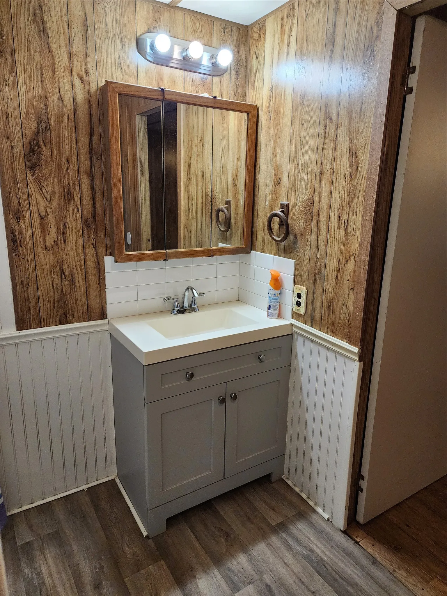 Manufactured Home For Sale in Mc Lennan County , 4706 Iowa Street, Waco, Texas 76705, 3 Bedrooms, 3 Bathrooms, Garage spaces, 1,834 Sqft, built in 1979, Price $125,000, mls#21328933, Real Estate Agent in Waco, Homes For Sale in Mc Lennan county, Homes For Sale in Waco, Realtor in Waco Texas, Real Estate Brokerage Independent Realty Texas, Luminita Cordes Realtor