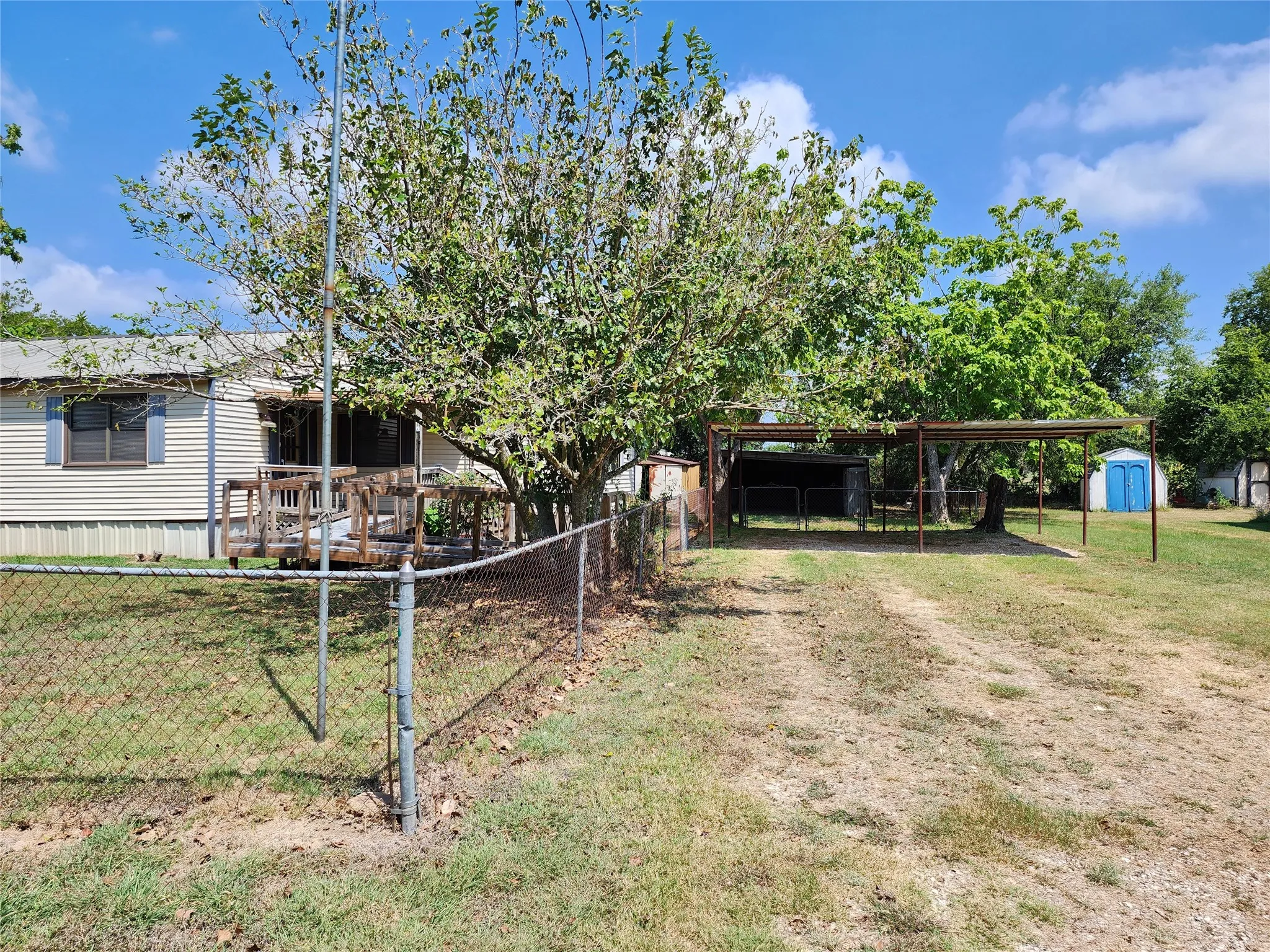 Manufactured Home For Sale in Mc Lennan County , 4706 Iowa Street, Waco, Texas 76705, 3 Bedrooms, 3 Bathrooms, Garage spaces, 1,834 Sqft, built in 1979, Price $125,000, mls#21328933, Real Estate Agent in Waco, Homes For Sale in Mc Lennan county, Homes For Sale in Waco, Realtor in Waco Texas, Real Estate Brokerage Independent Realty Texas, Luminita Cordes Realtor