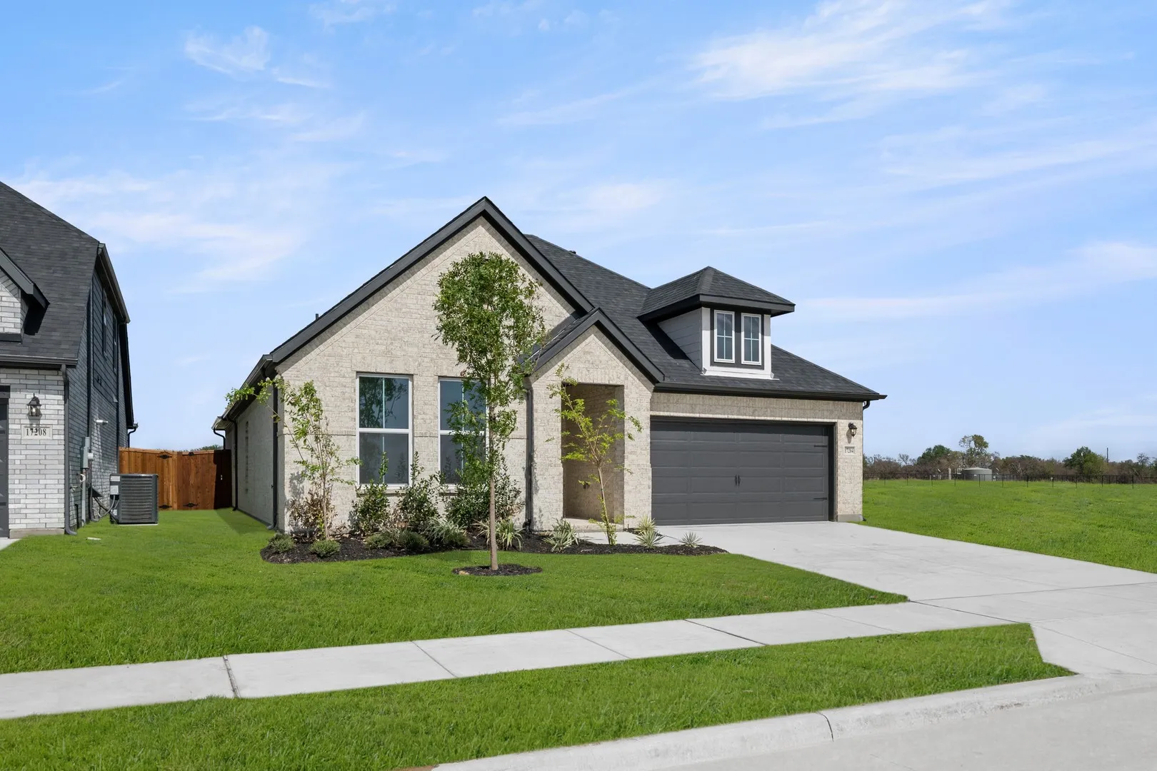 17204 Oxborough- Front-3