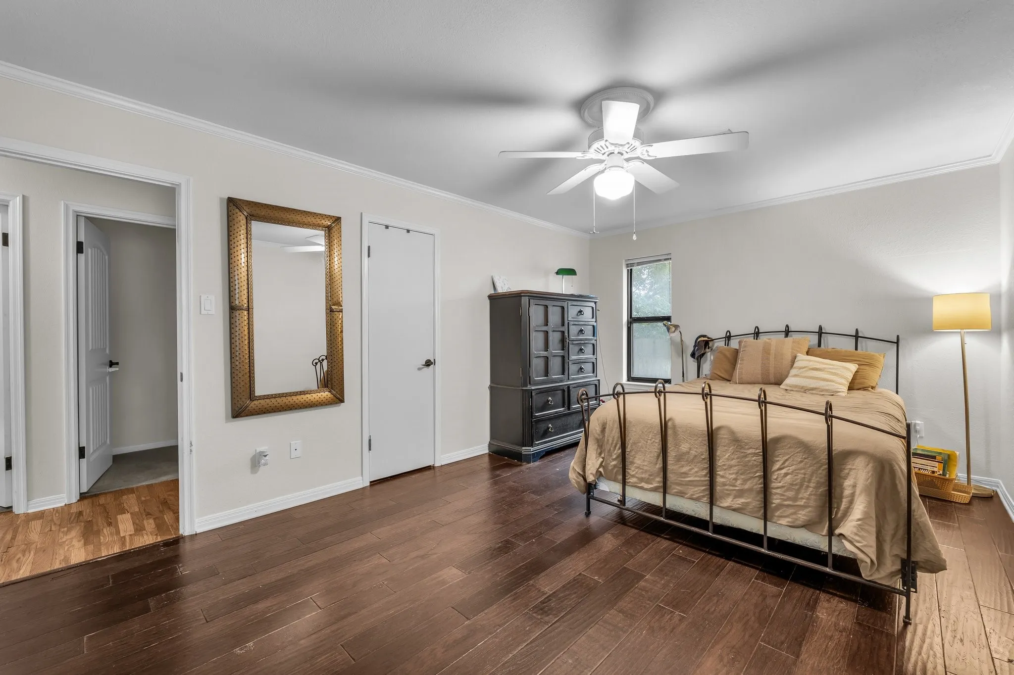Single Family Residence For Sale in Mc Lennan County , 7101 Country Club Road, Waco, Texas 76710, 3 Bedroom, 2 Bathroom, 2 Garage spaces, 2,030 Sqft, built in 1973, mls#21327043, Real Estate Agent in Waco, Homes For Sale in Mc Lennan county, Homes For Sale in Waco, Realtor in Waco Texas, Real Estate Brokerage Independent Realty Texas, Luminita Cordes Realtor