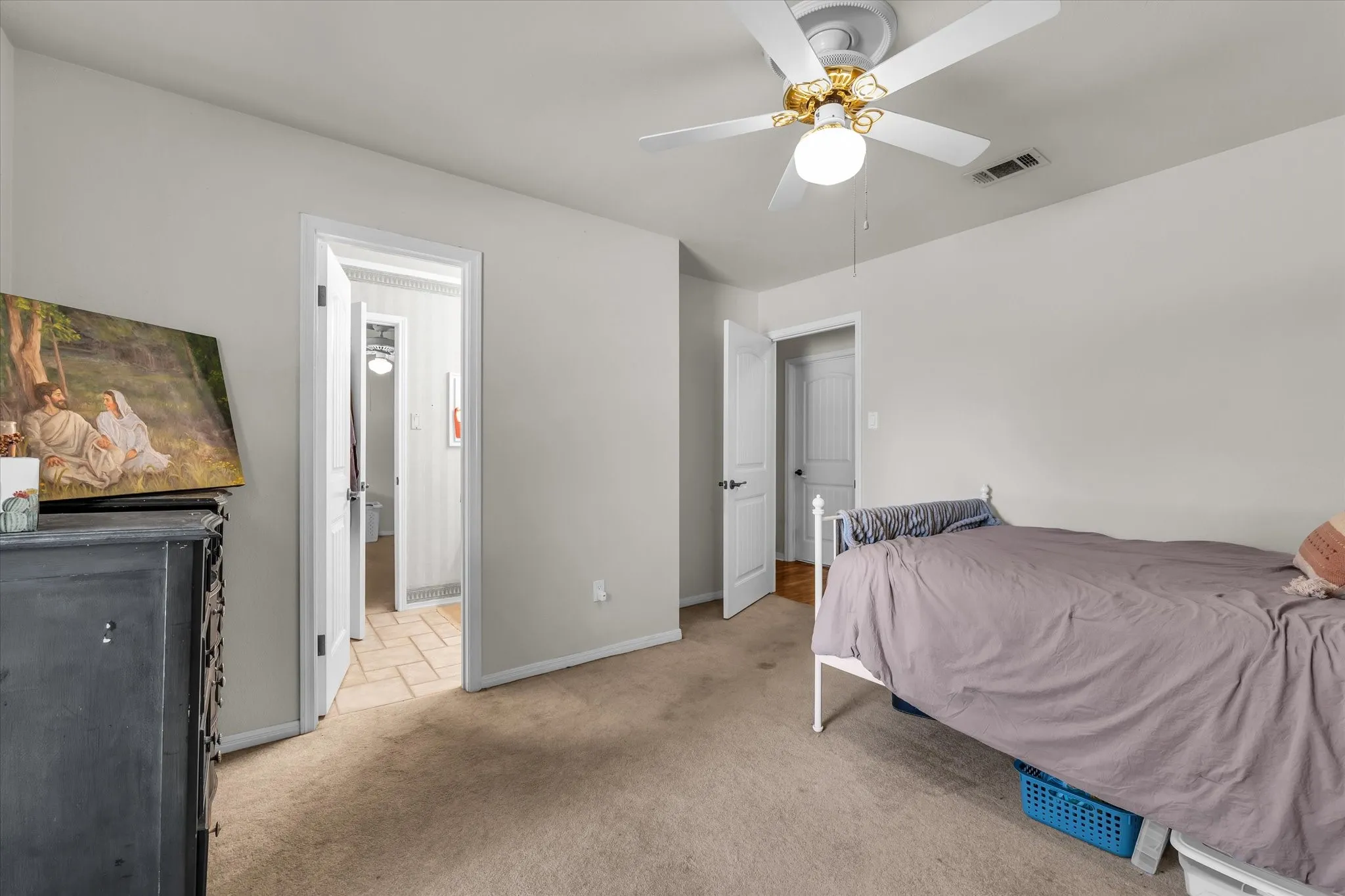 Single Family Residence For Sale in Mc Lennan County , 7101 Country Club Road, Waco, Texas 76710, 3 Bedroom, 2 Bathroom, 2 Garage spaces, 2,030 Sqft, built in 1973, mls#21327043, Real Estate Agent in Waco, Homes For Sale in Mc Lennan county, Homes For Sale in Waco, Realtor in Waco Texas, Real Estate Brokerage Independent Realty Texas, Luminita Cordes Realtor