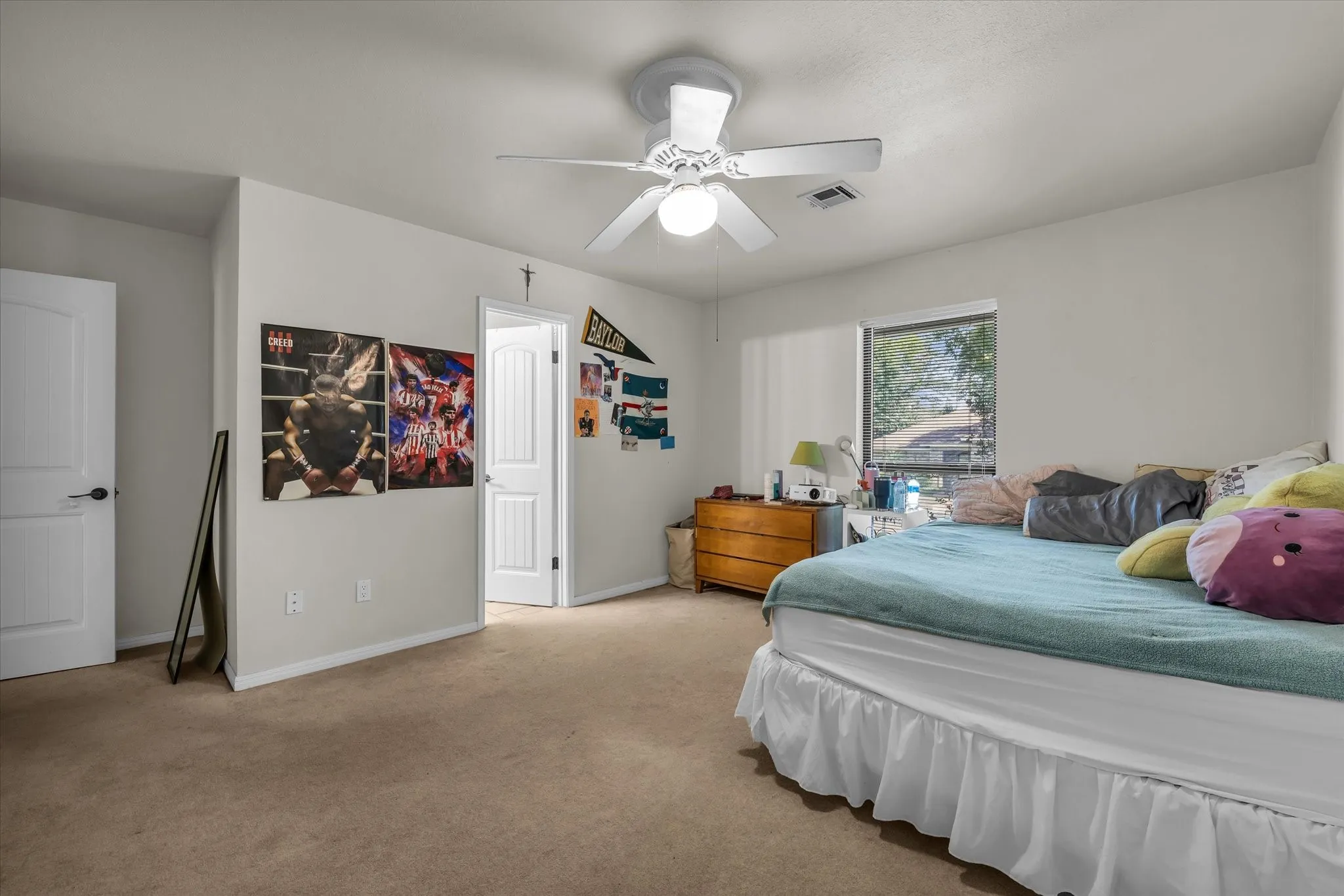 Single Family Residence For Sale in Mc Lennan County , 7101 Country Club Road, Waco, Texas 76710, 3 Bedroom, 2 Bathroom, 2 Garage spaces, 2,030 Sqft, built in 1973, mls#21327043, Real Estate Agent in Waco, Homes For Sale in Mc Lennan county, Homes For Sale in Waco, Realtor in Waco Texas, Real Estate Brokerage Independent Realty Texas, Luminita Cordes Realtor