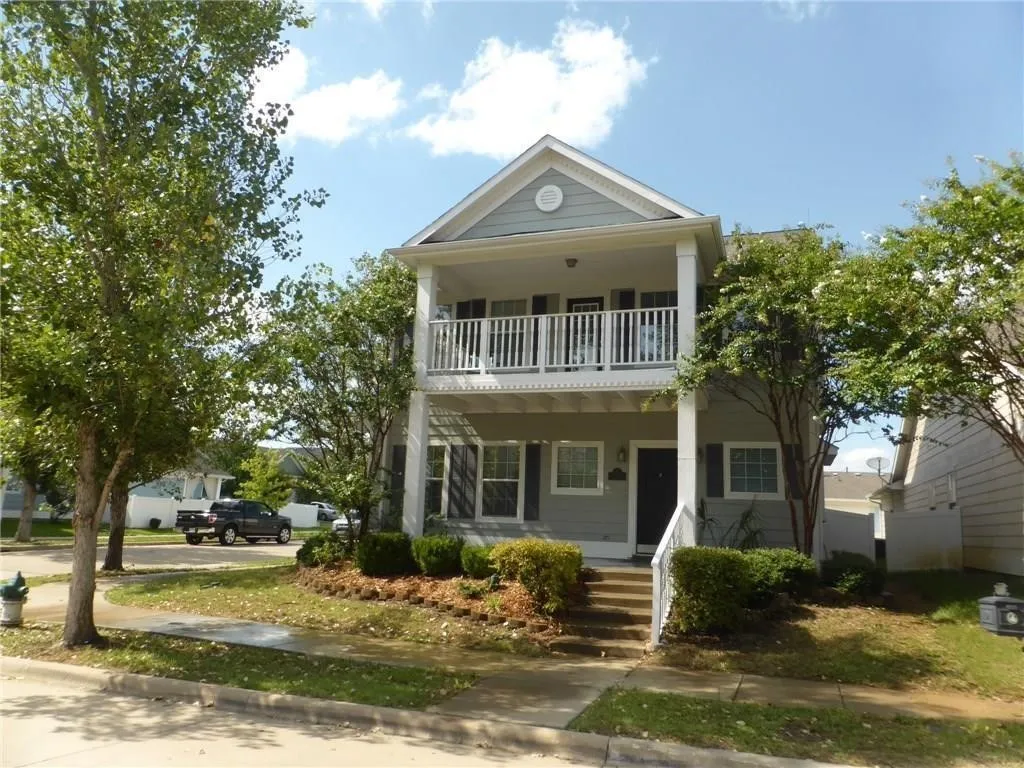 Single Family Residence For Rent in Denton County , 1717 Forsythe Drive, Savannah, Texas 76227, 4 Bedroom, 3 Bathroom, 2 Garage spaces, 2,530 Sqft, built in 2004, Price $2,195, mls#21329338, Real Estate Agent in Savannah, Homes For Rent in Denton county, Homes For Rent in Savannah, Realtor in Savannah Texas, Real Estate Brokerage Independent Realty Texas, Luminita Cordes Realtor