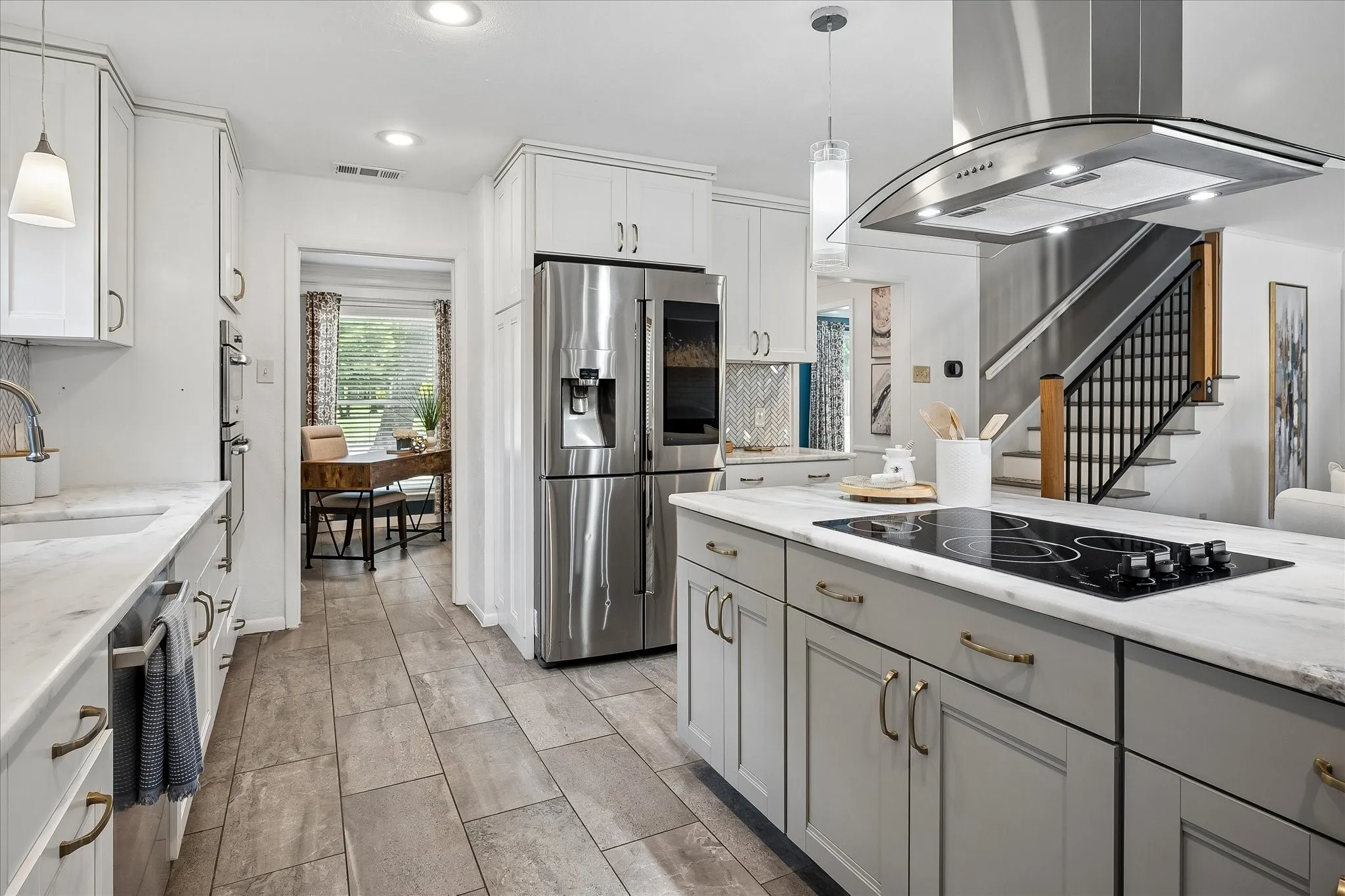 Single Family Residence For Sale in Dallas County , 216 Huntingdon Drive, Irving, Texas 75061, 5 Bedroom, 3 Bathroom, 2 Garage spaces, 2,822 Sqft, built in 1965, mls#21326958, Real Estate Agent in Irving, Homes For Sale in Dallas county, Homes For Sale in Irving, Realtor in Irving Texas, Real Estate Brokerage Independent Realty Texas, Luminita Cordes Realtor