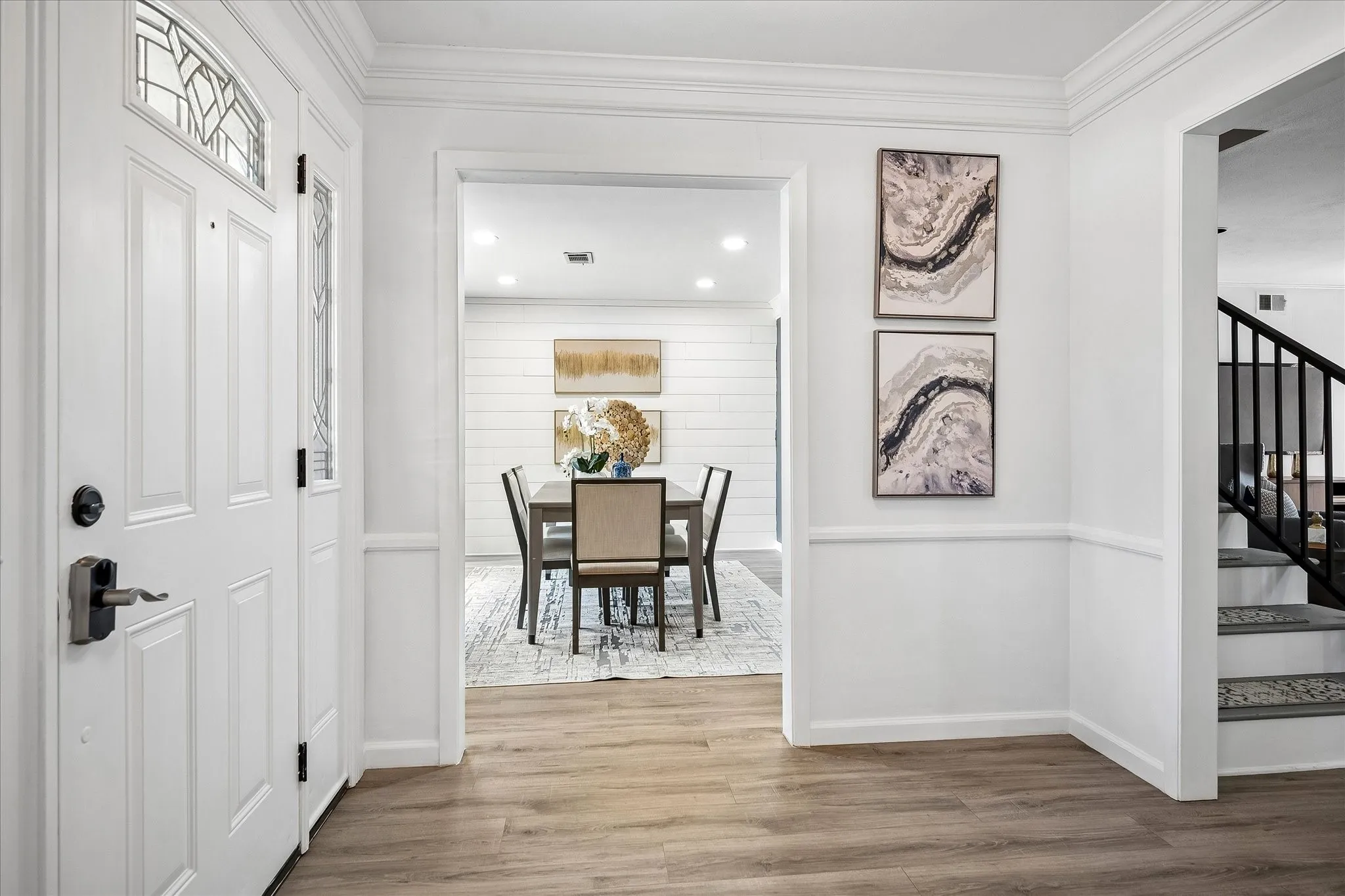 Single Family Residence For Sale in Dallas County , 216 Huntingdon Drive, Irving, Texas 75061, 5 Bedroom, 3 Bathroom, 2 Garage spaces, 2,822 Sqft, built in 1965, mls#21326958, Real Estate Agent in Irving, Homes For Sale in Dallas county, Homes For Sale in Irving, Realtor in Irving Texas, Real Estate Brokerage Independent Realty Texas, Luminita Cordes Realtor