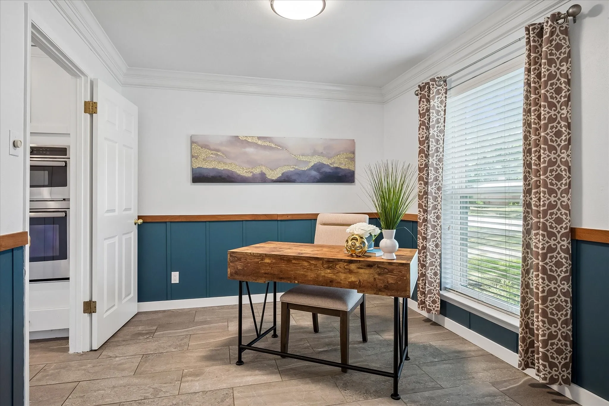 Single Family Residence For Sale in Dallas County , 216 Huntingdon Drive, Irving, Texas 75061, 5 Bedroom, 3 Bathroom, 2 Garage spaces, 2,822 Sqft, built in 1965, mls#21326958, Real Estate Agent in Irving, Homes For Sale in Dallas county, Homes For Sale in Irving, Realtor in Irving Texas, Real Estate Brokerage Independent Realty Texas, Luminita Cordes Realtor