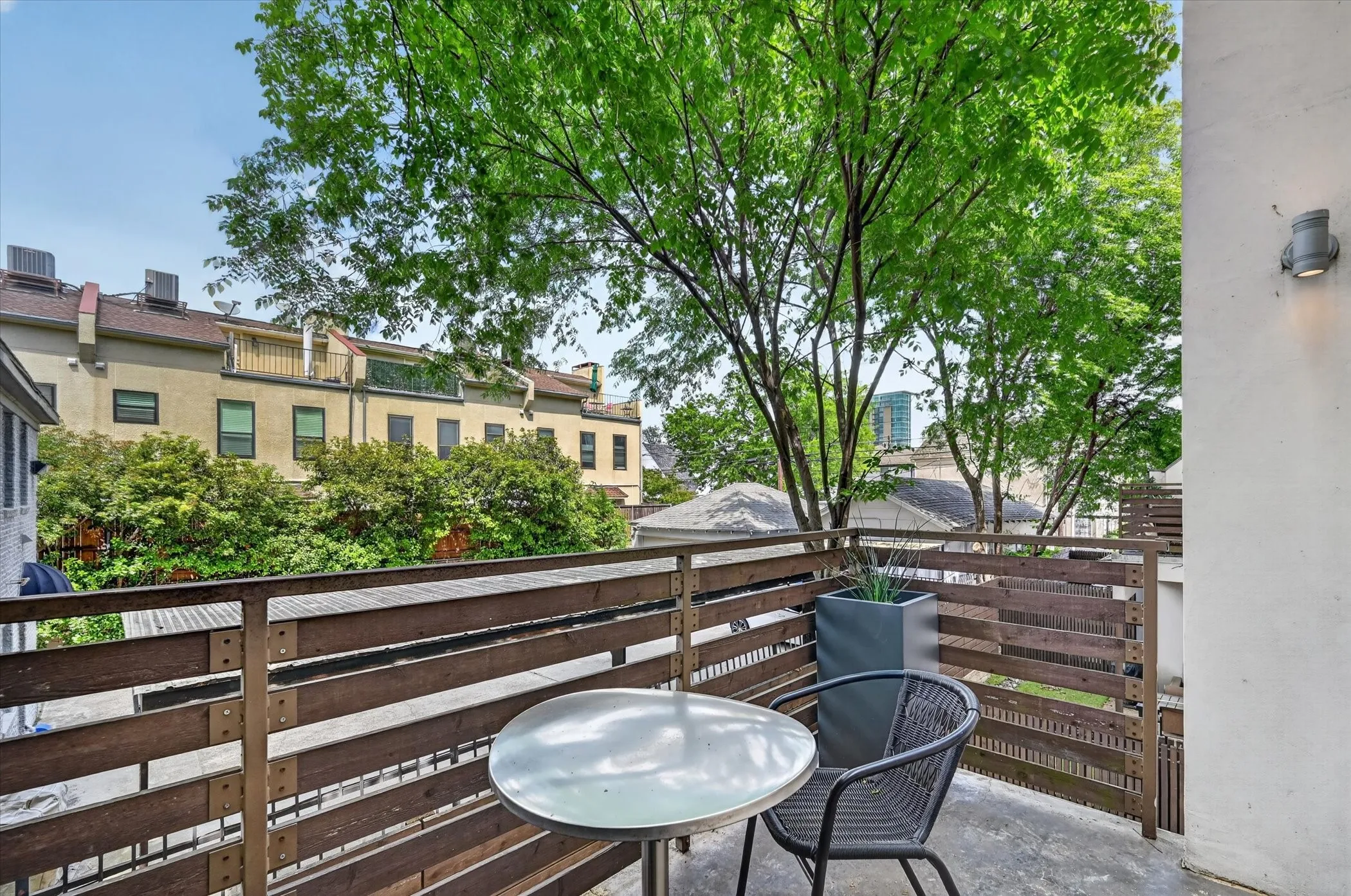 Condominium For Sale in Dallas County , 4230 Travis Street 4, Dallas, Texas 75205, 2 Bedroom, 3 Bathroom, 2 Garage spaces, 2,355 Sqft, built in 2012, mls#21329219, Real Estate Agent in Dallas, Homes For Sale in Dallas county, Homes For Sale in Dallas, Realtor in Dallas Texas, Real Estate Brokerage Independent Realty Texas, Luminita Cordes Realtor